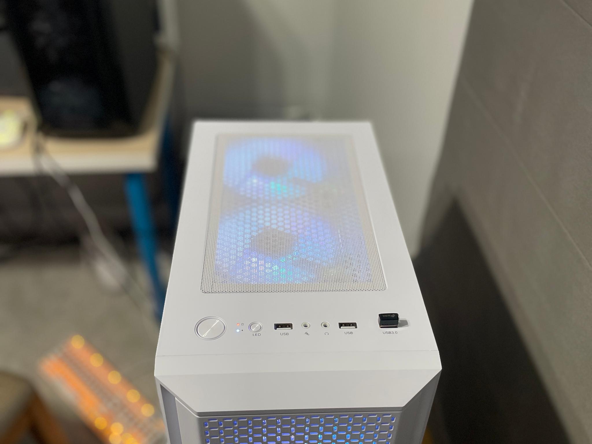 💎 “Premium White Gaming Rig – Ryzen 7 | RTX 3070