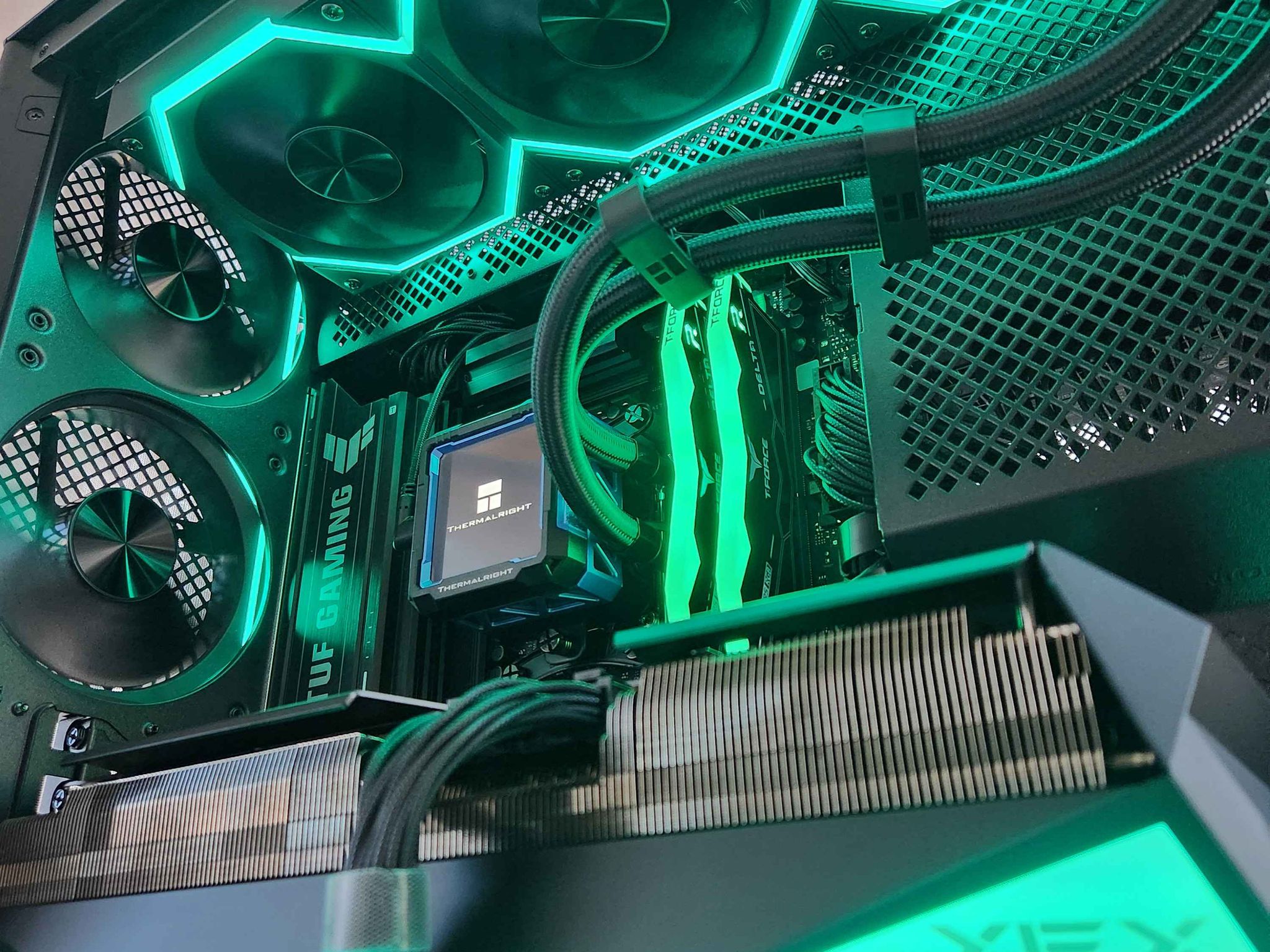 🍀RX 9070 XT | Ryzen 7 9800X3D | 32GB DDR5 | 4TB NVMe | WiFi | Windows 11