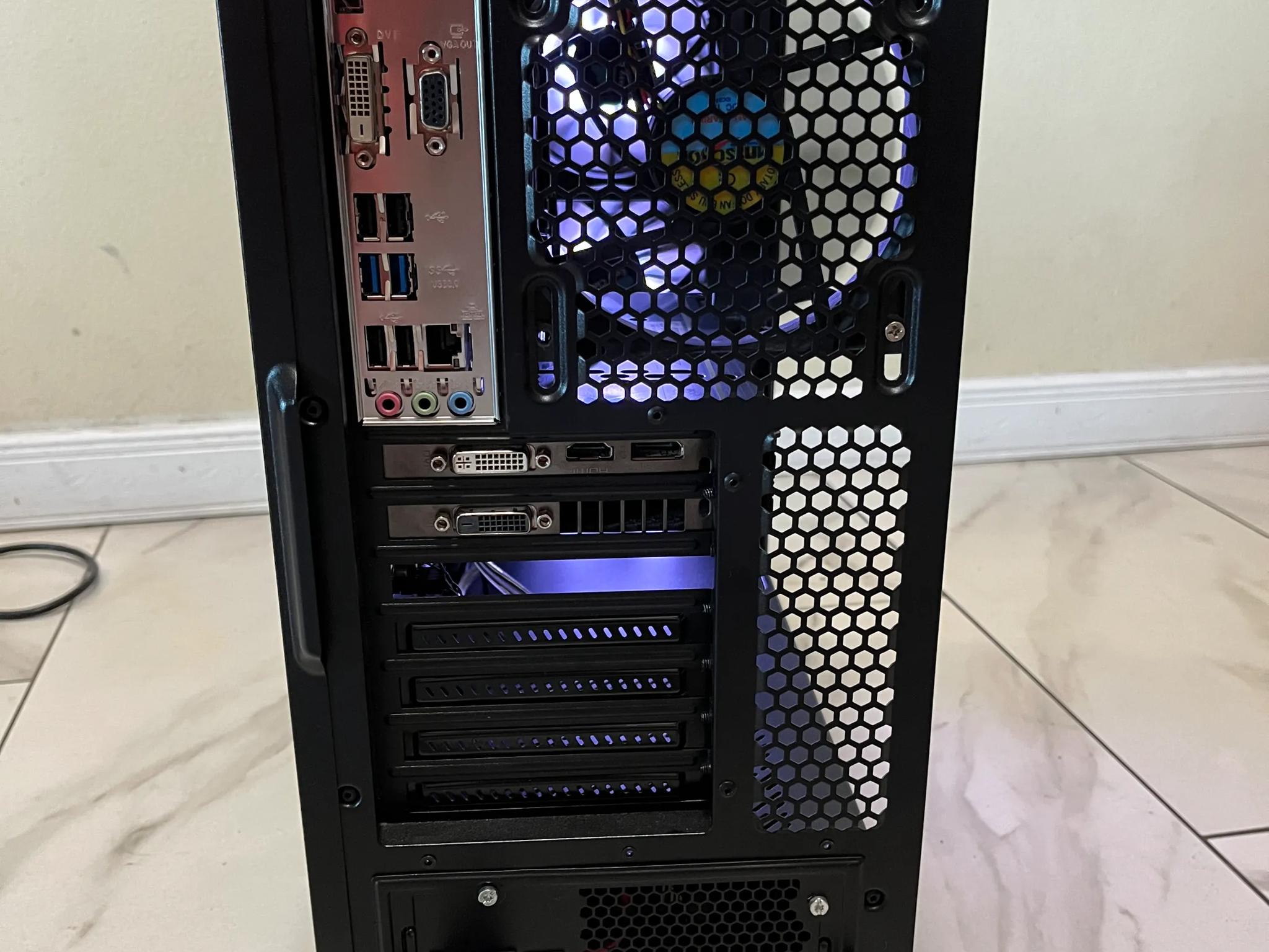 🟢🔥 Budget Gaming PC – RGB Case w/ Remote - Intel i5-4590, R9 380 4GB, 1 TB Storage & 12GB RAM 🔵 🖥️