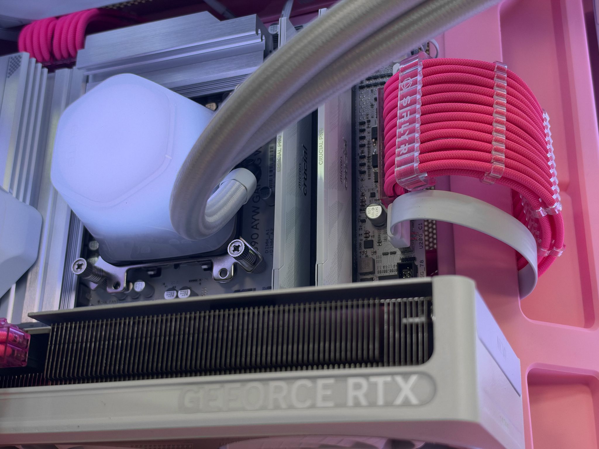 🫧Bubble Gum🫧 - RTX 5060Ti 16GB | 32GB DDR5 | 250K Plus | 1TB SSD