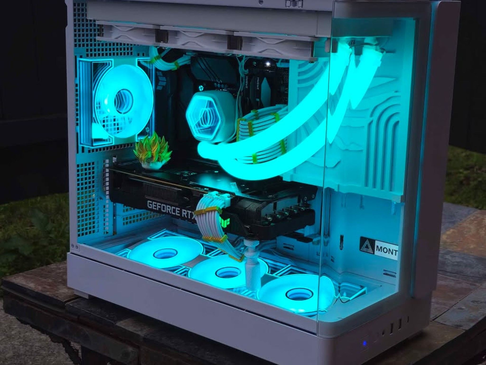 ⚜️White/Gold Custom Gaming PC • RTX 3070 Ti, Intel i7, 16GB RAM, 1TB SSD • Plug n' Play