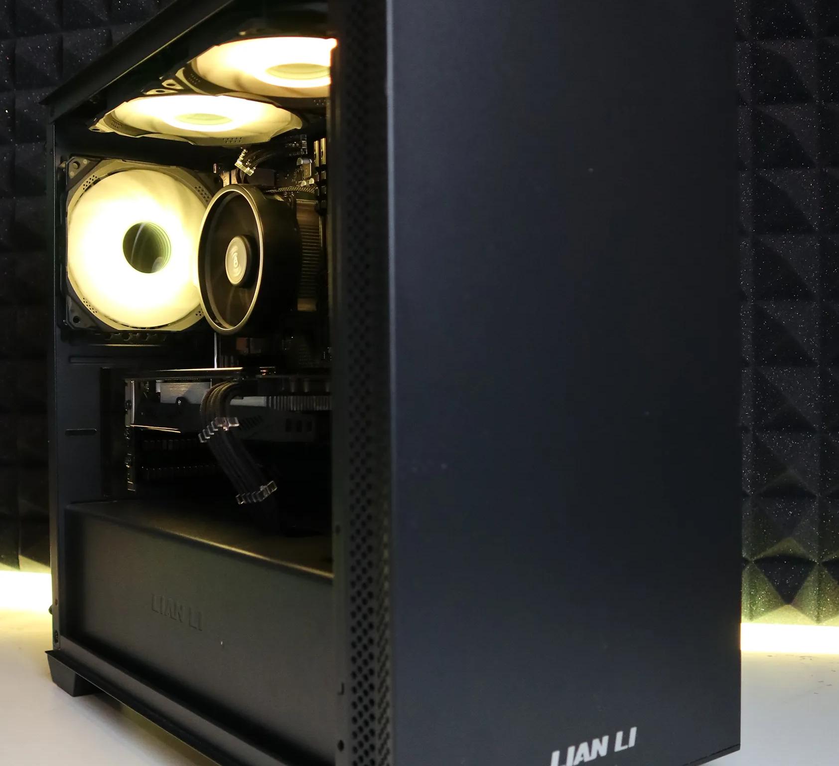 Bolt | Ryzen 3 1200/RX 560XT 8GB Gaming PC