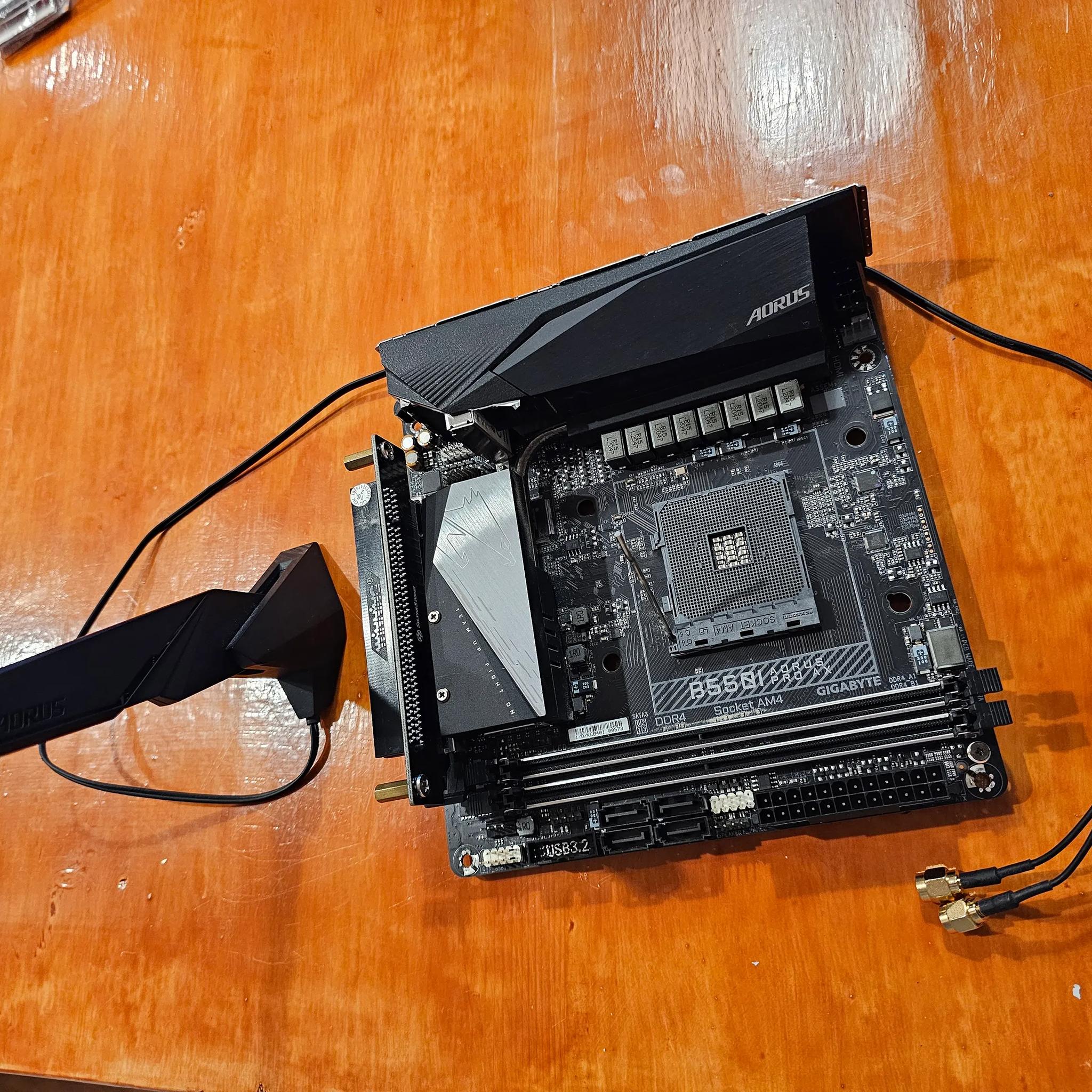 B550i Aorus Pro AX Motherboard