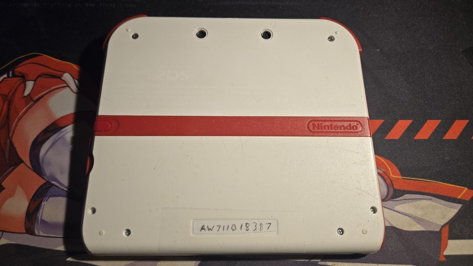 CUSTOM USED Nintendo 2DS White/Red Handheld Console with 3 Games