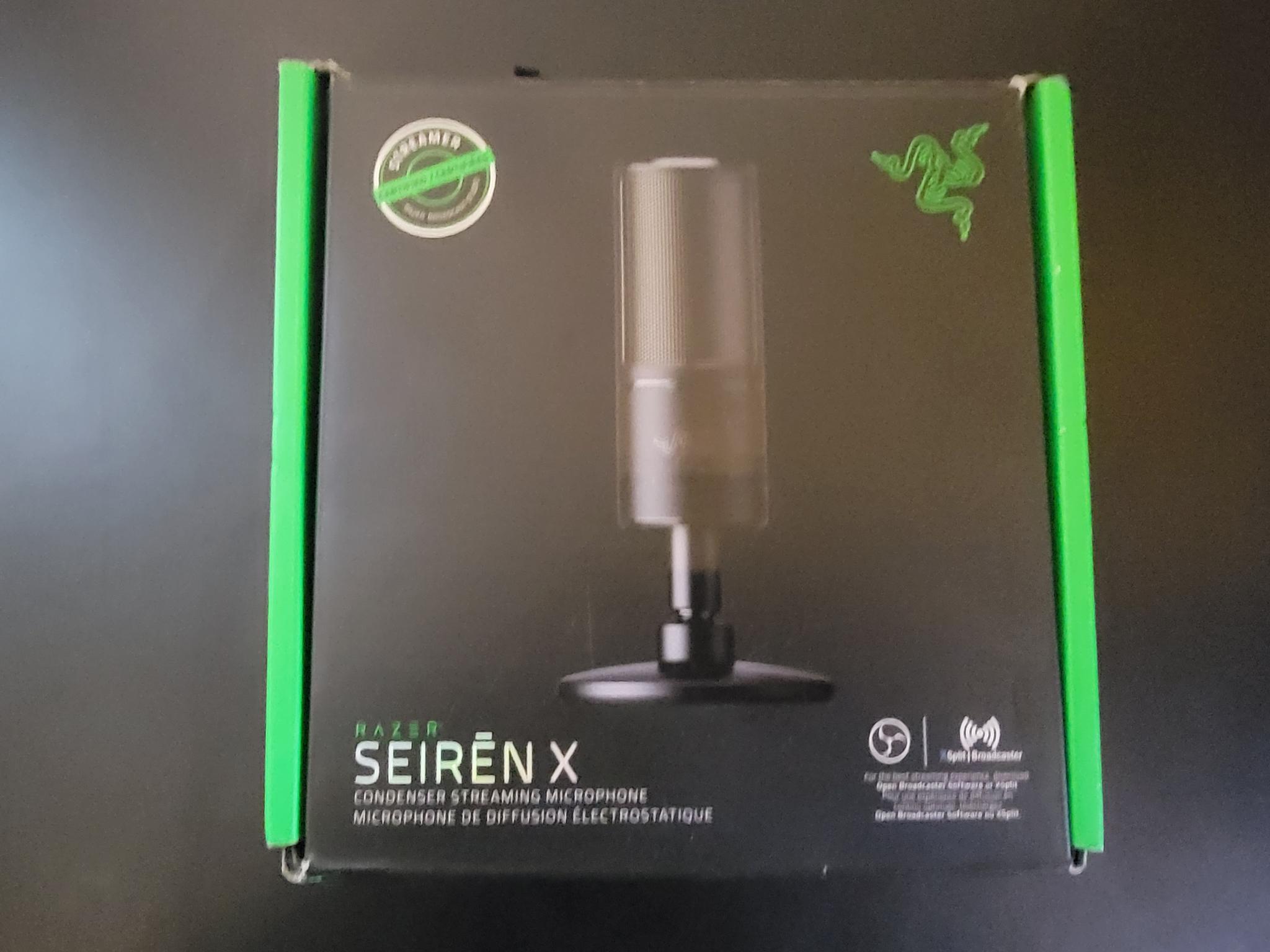 Razer Seiren X USB Streaming Microphone - Black