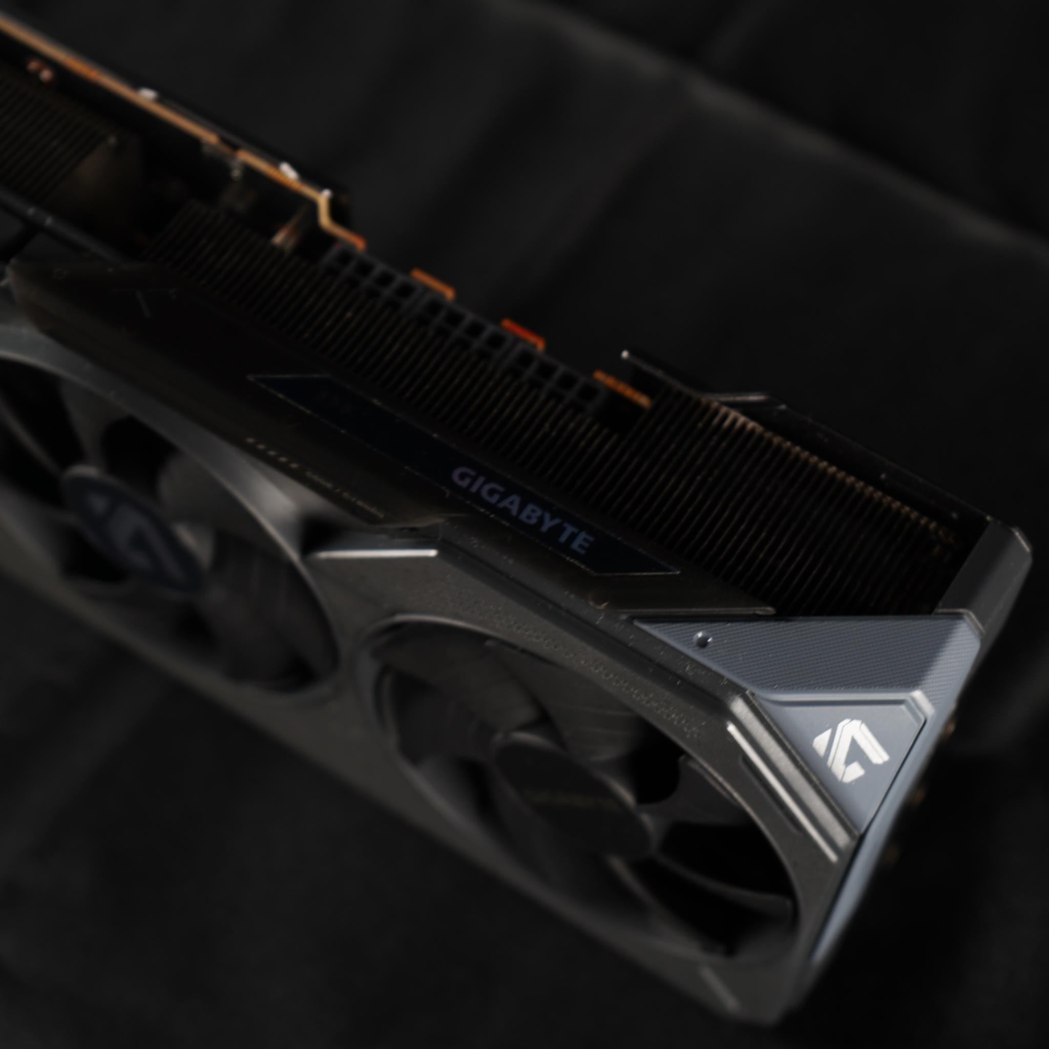 GIGABYTE Radeon RX 9070 XT Gaming OC 16G Graphics Card, PCIe 5.0, 16GB GDDR6