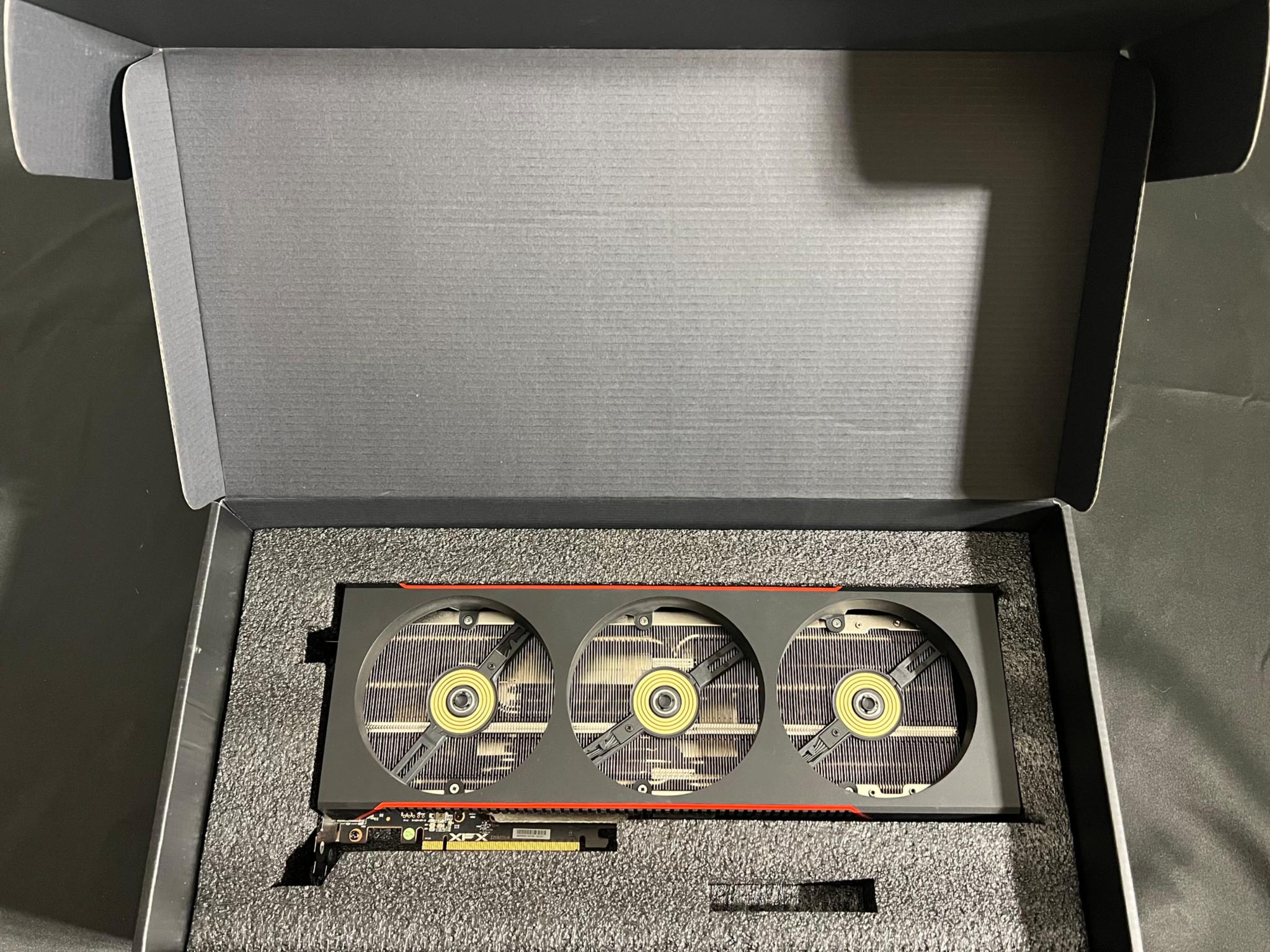 Limited Edition XFX Mercury AMD Radeon RX 7900 XTX Magnetic Air Gaming Graphics Card