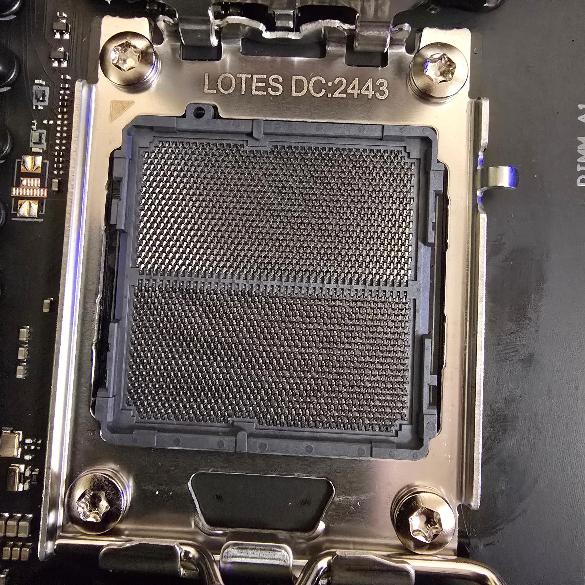 ASUS ROG Crosshair X670E Hero