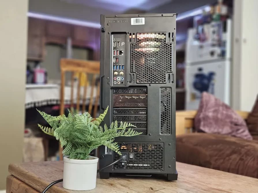 Ryzen 7 7700X RX 6950XT Gaming and Streaming PC