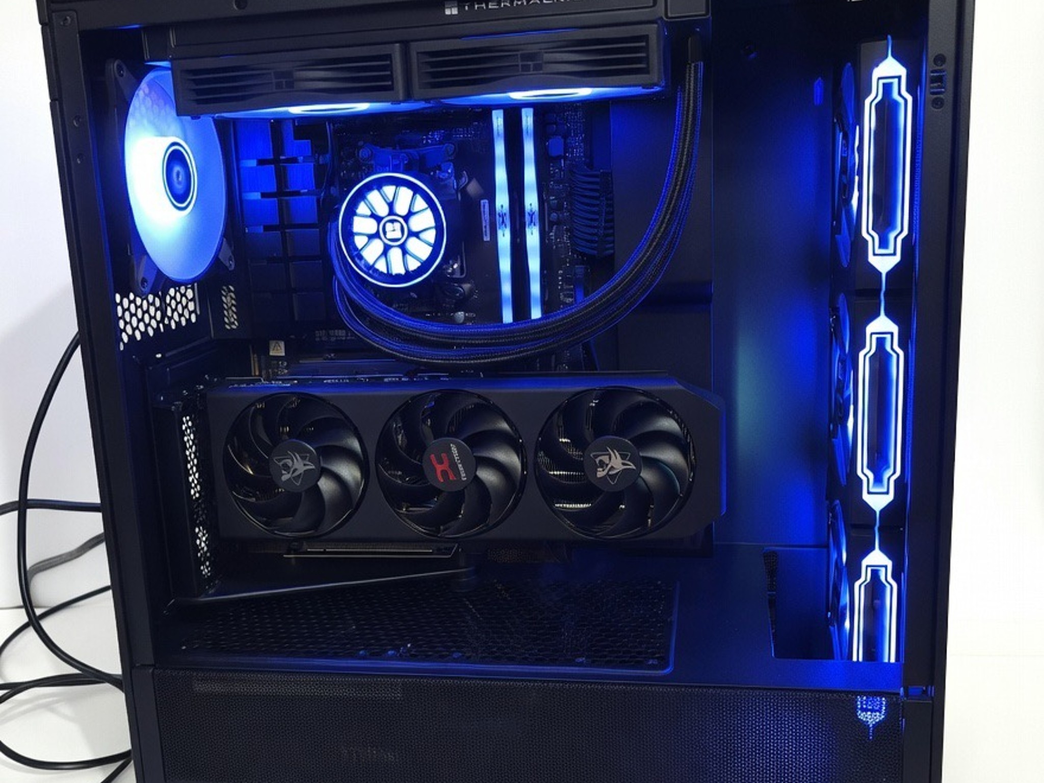 RX 9060 XT 16 gb | Ryzen 5 7400f | 32gb DDR5 | 1 TB NVME