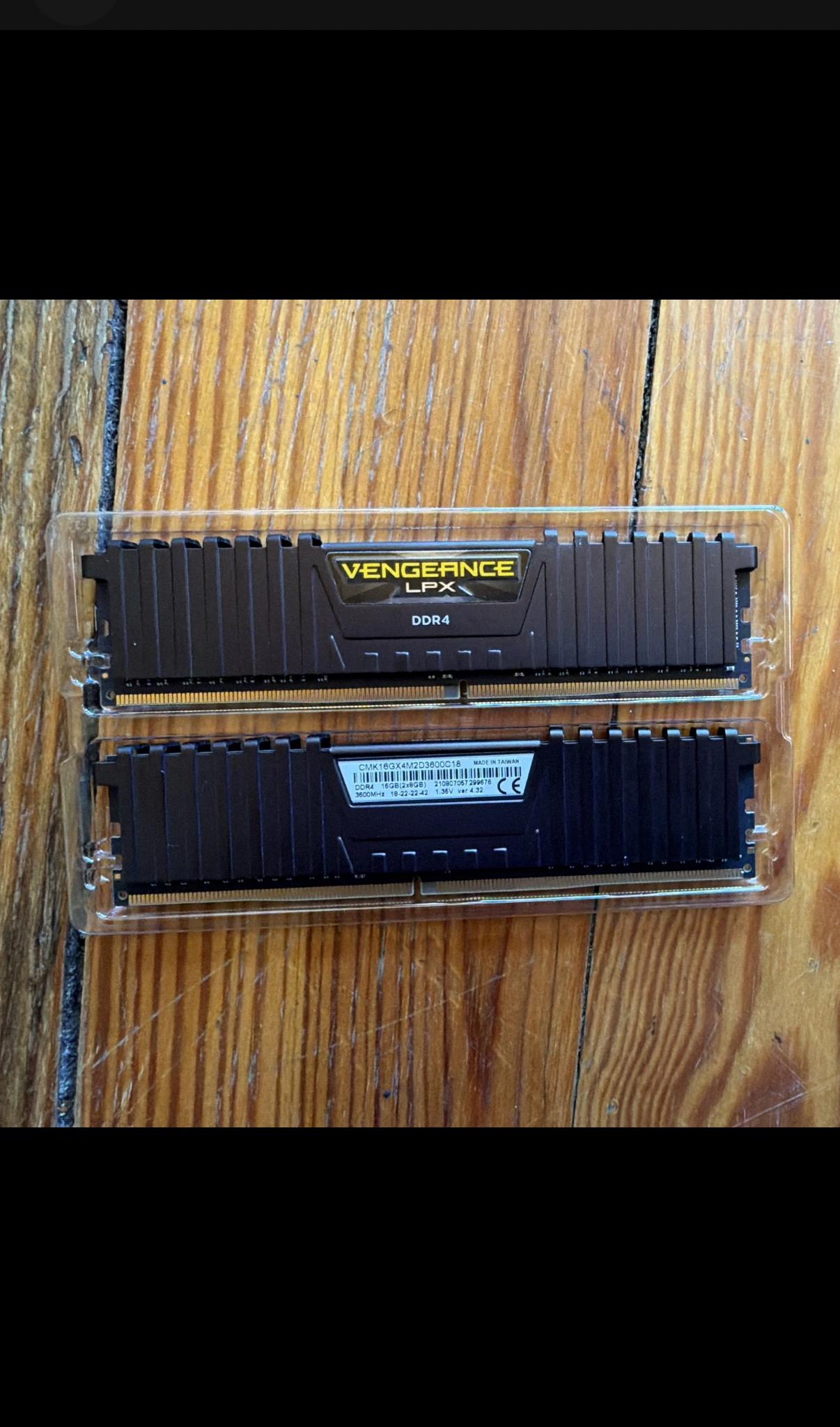 Corsair Vengeance 3600 MHZ 2x8GB