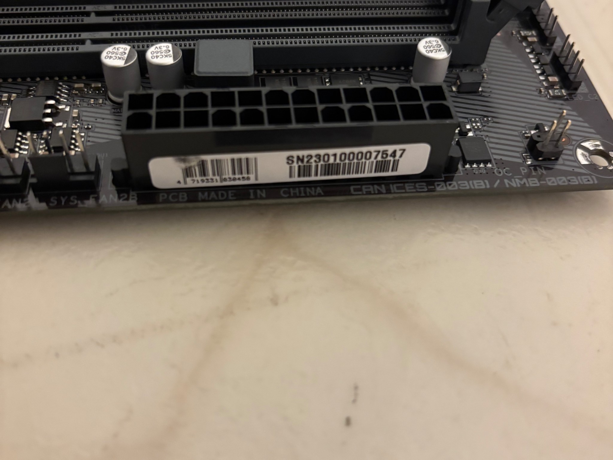 GIGABYTE B660 DS3H AC DDR4 (LGA 1700/ Intel/B660/ATX/DDR4/ Dual M.2/ PCIe 4.0)