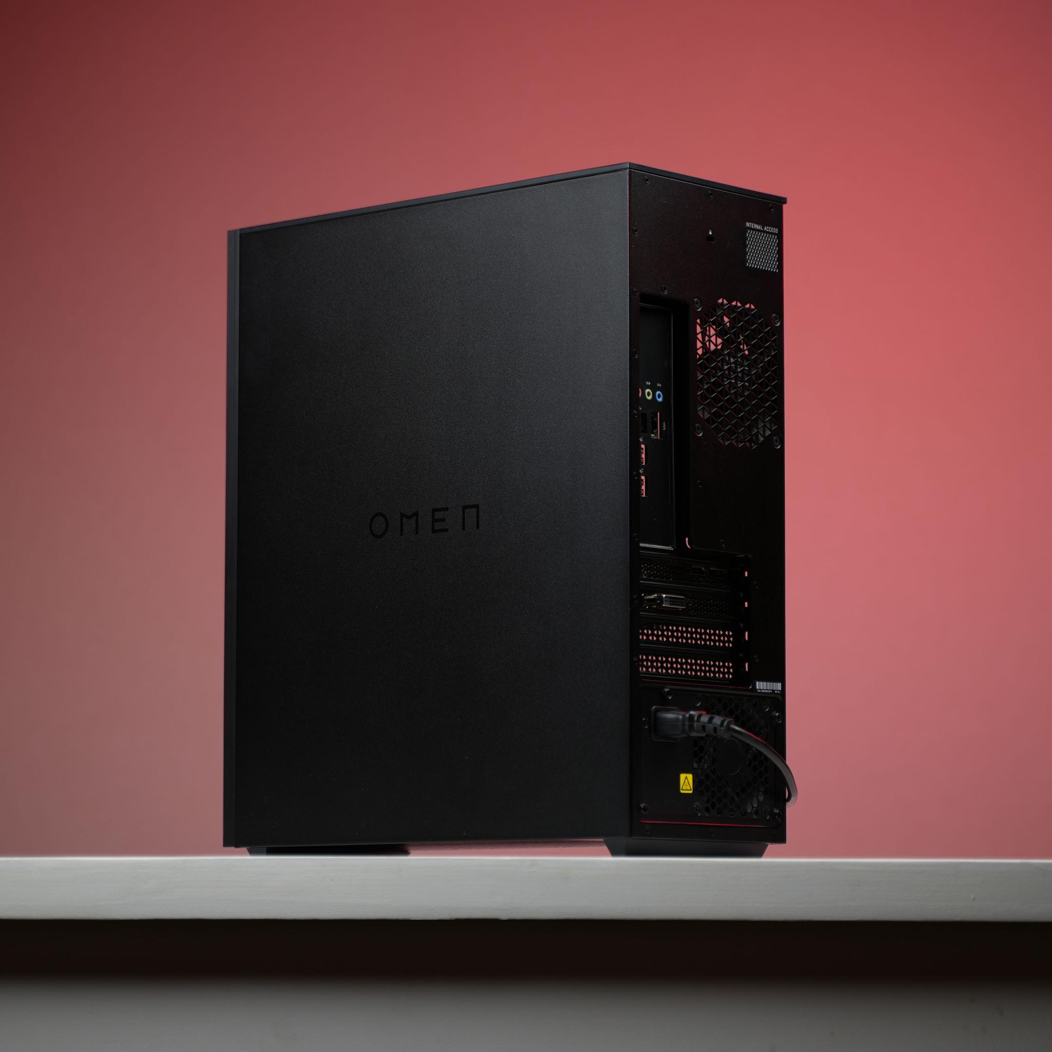 “Omenform 2” RTX 2060 Intel Core i7 10700f 16GB 1.5TB Windows 11 Gaming PC Powerhouse