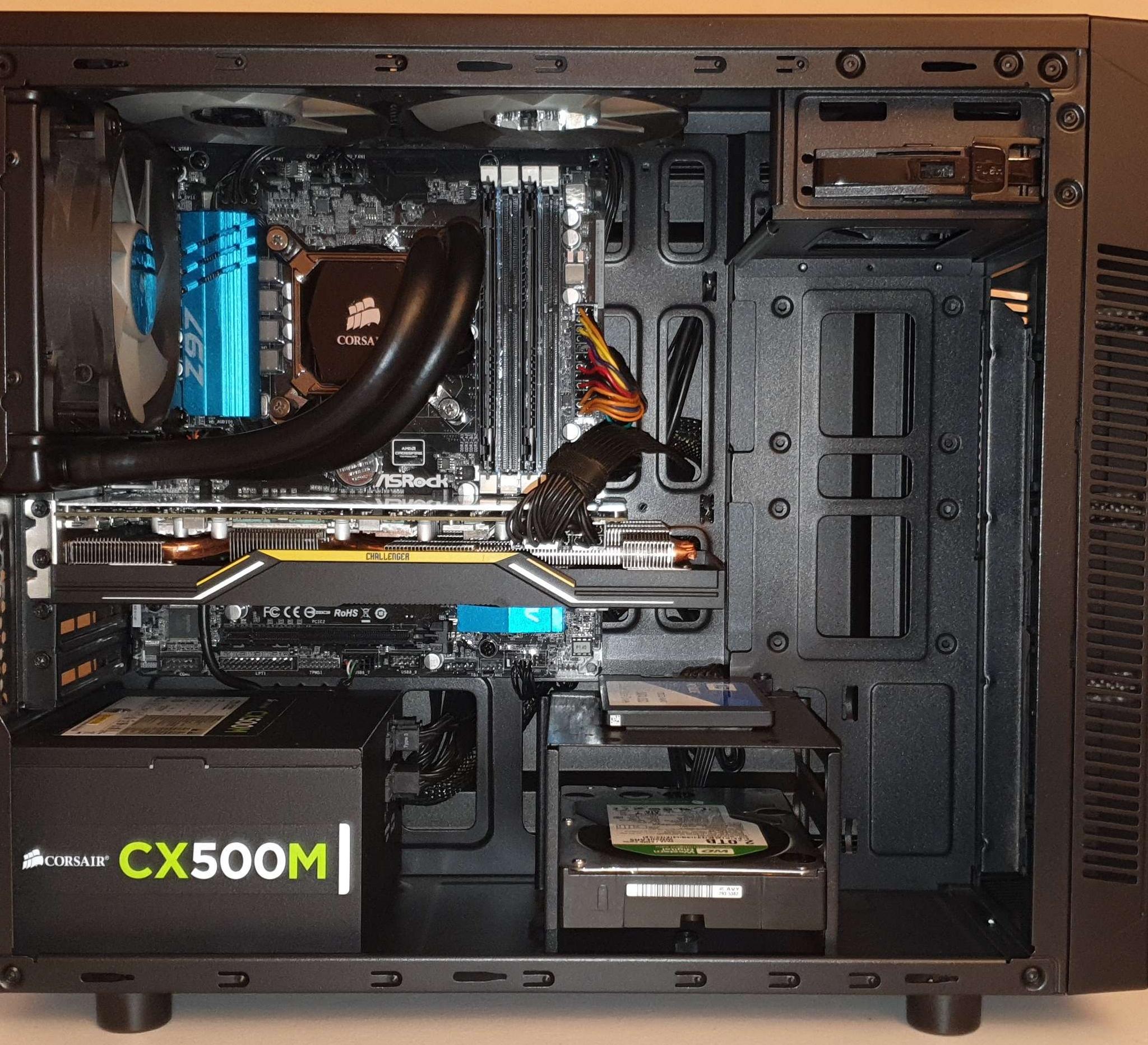 GAMING PC - CORE i5 / RX 5700 XT / 16GB RAM / 1TB SSD / LIQUID COOLED