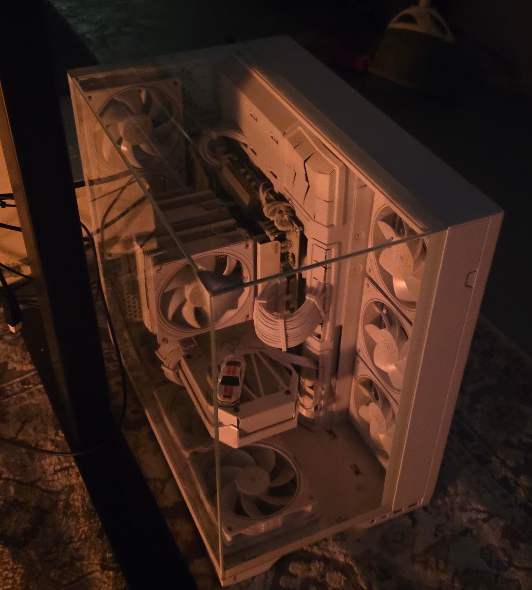 Radeon RX 9070 XT Custom Gaming PC - Ryzen 5 9600X