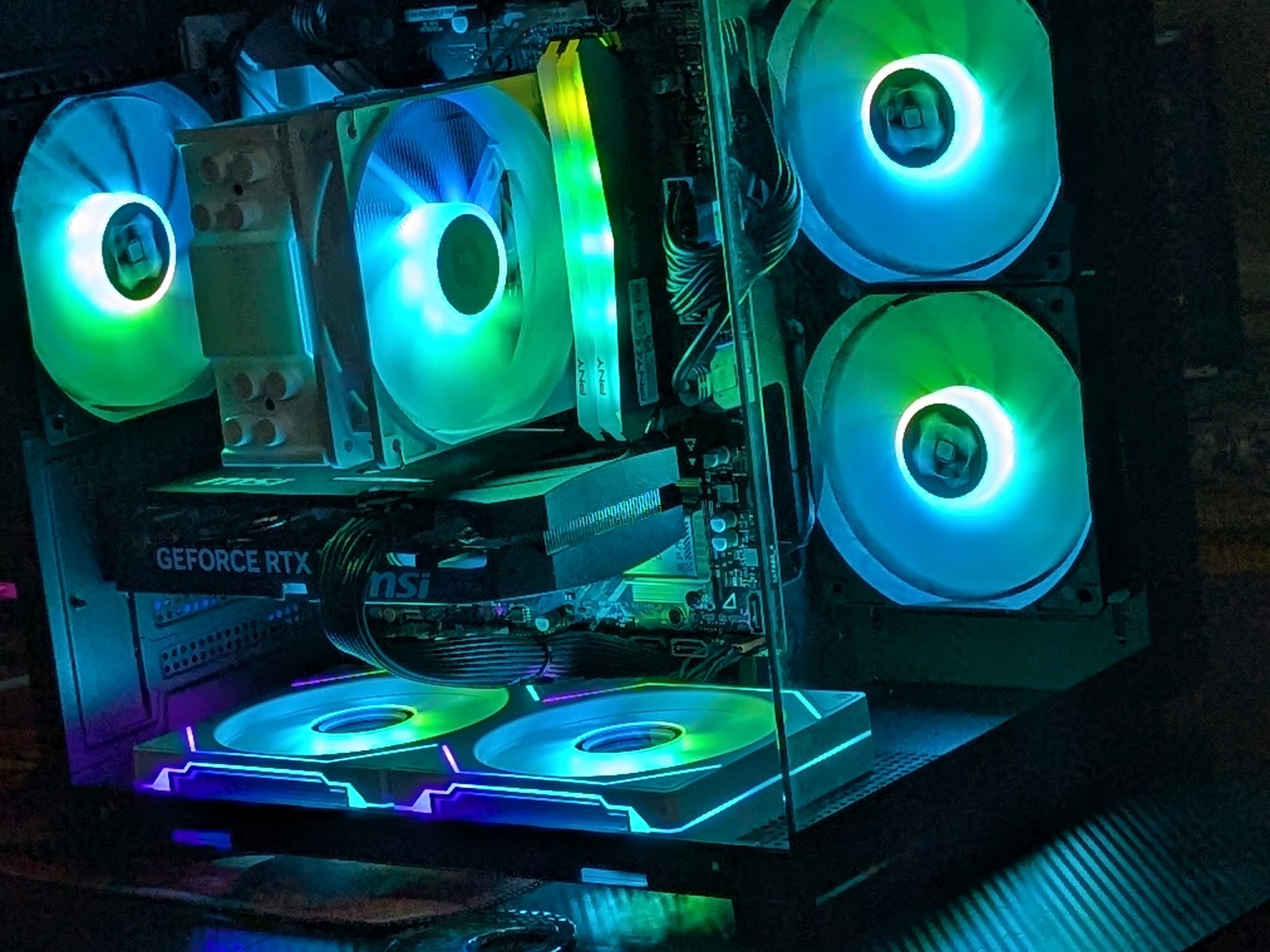 Intel i3 12100F|NVIDIA GEFORCE RTX 5050 8 GB|32 GB DDR4 3600 MT|1 TB NVME SSD M.2|Windows 11 Home