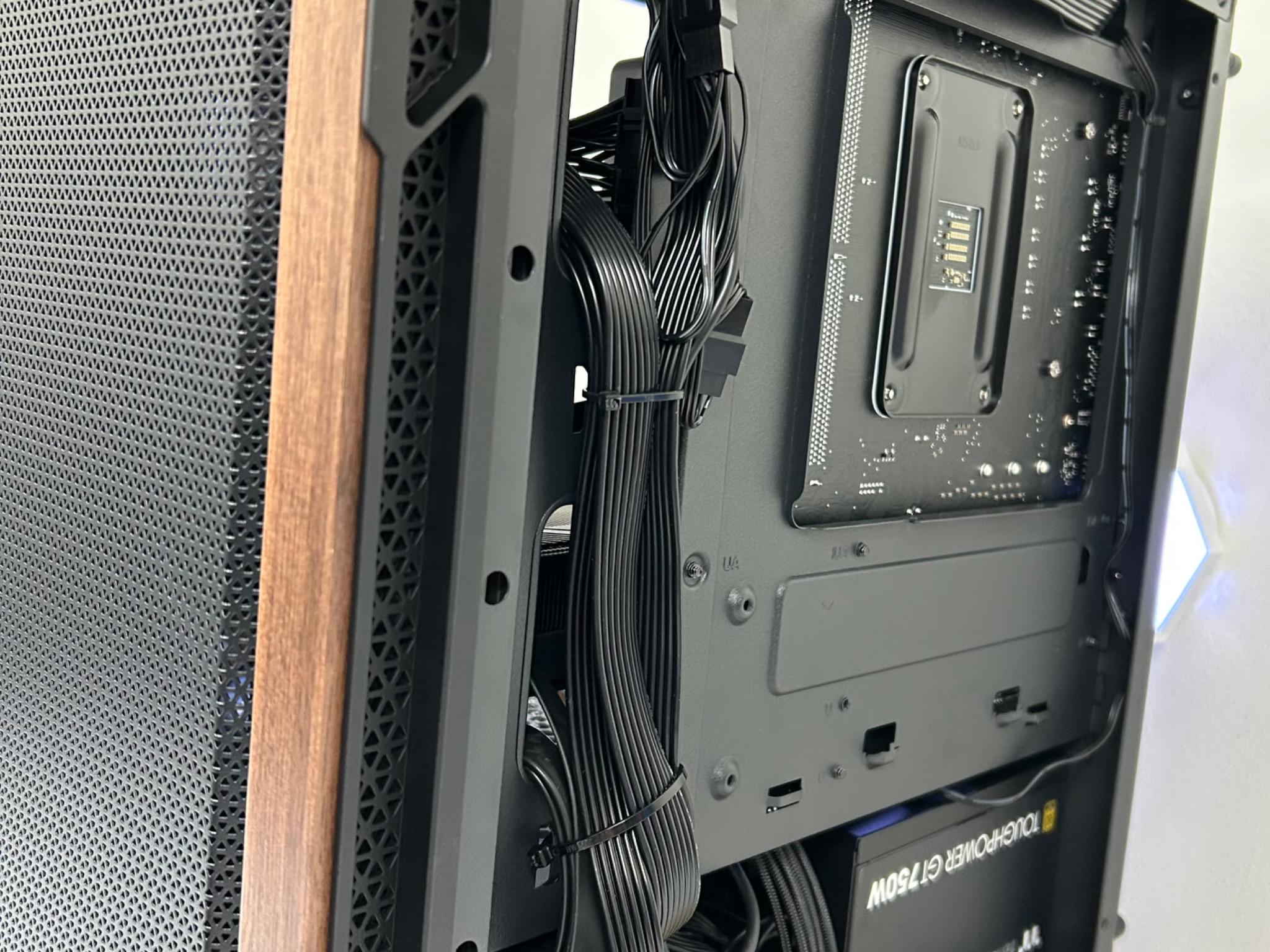 🌳 "Cypress Blaze" - Ryzen 7 5800 XT - RX 9060 XT 16GB - 32 GB - 1TB