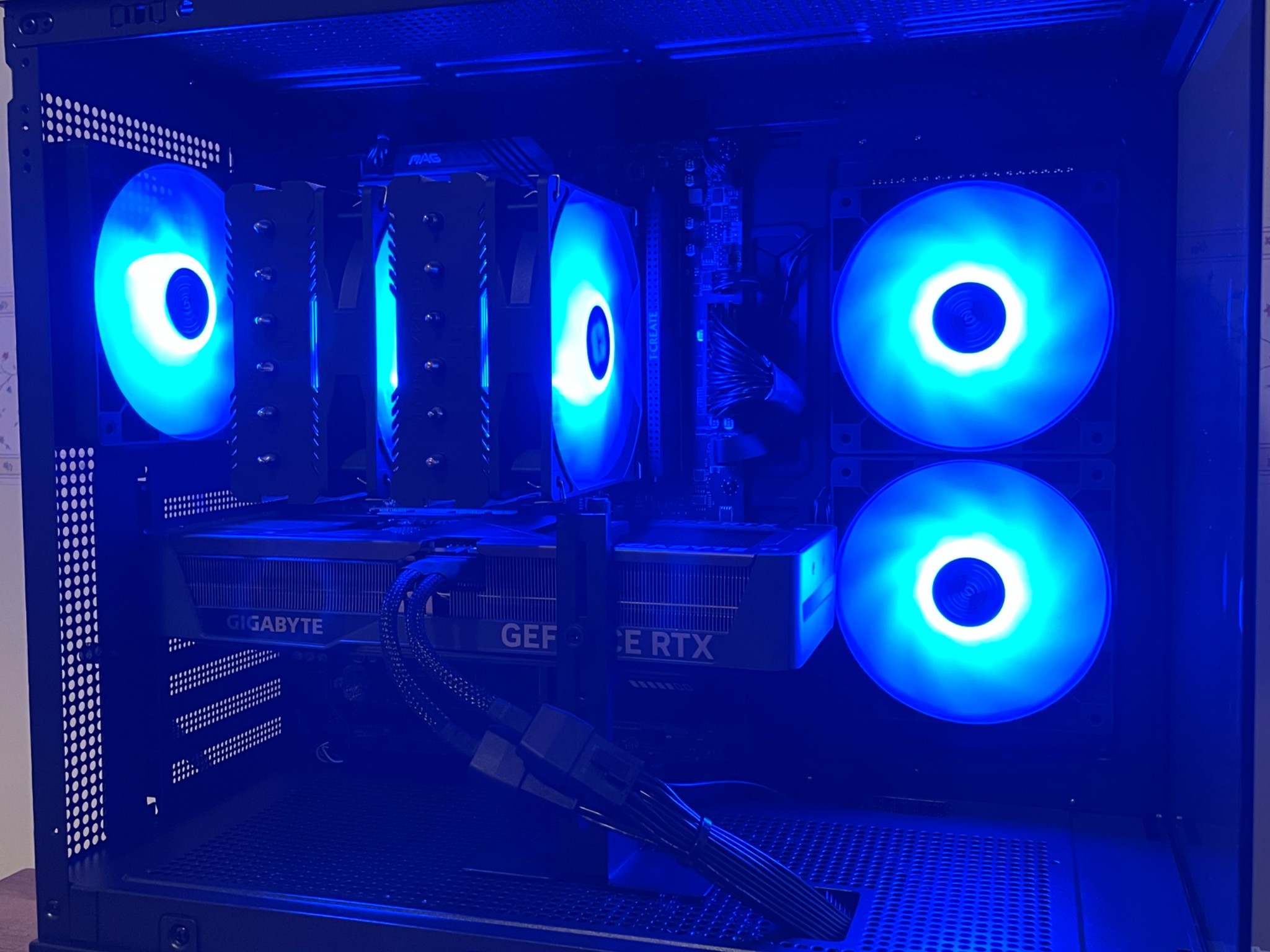 ⚡ Ryzen 5 9600X | NVIDIA 5070 | 32GB DDR5 | 2TB NVMe | High FPS Gaming Build | 1440P Ultra