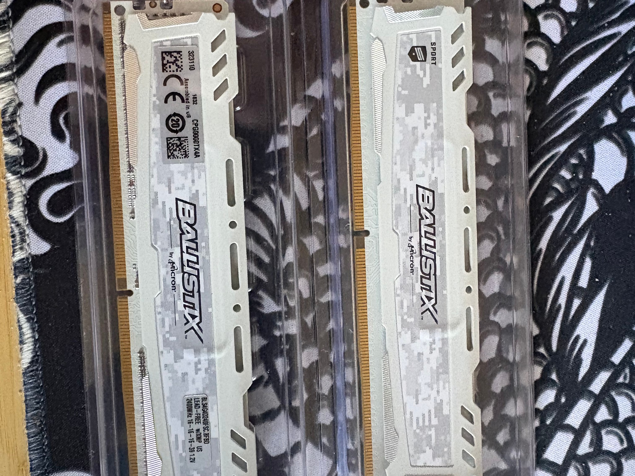 Crucial Ballistix Sport LT 8GB (2x4GB) DDR4-2400 CL16 - White