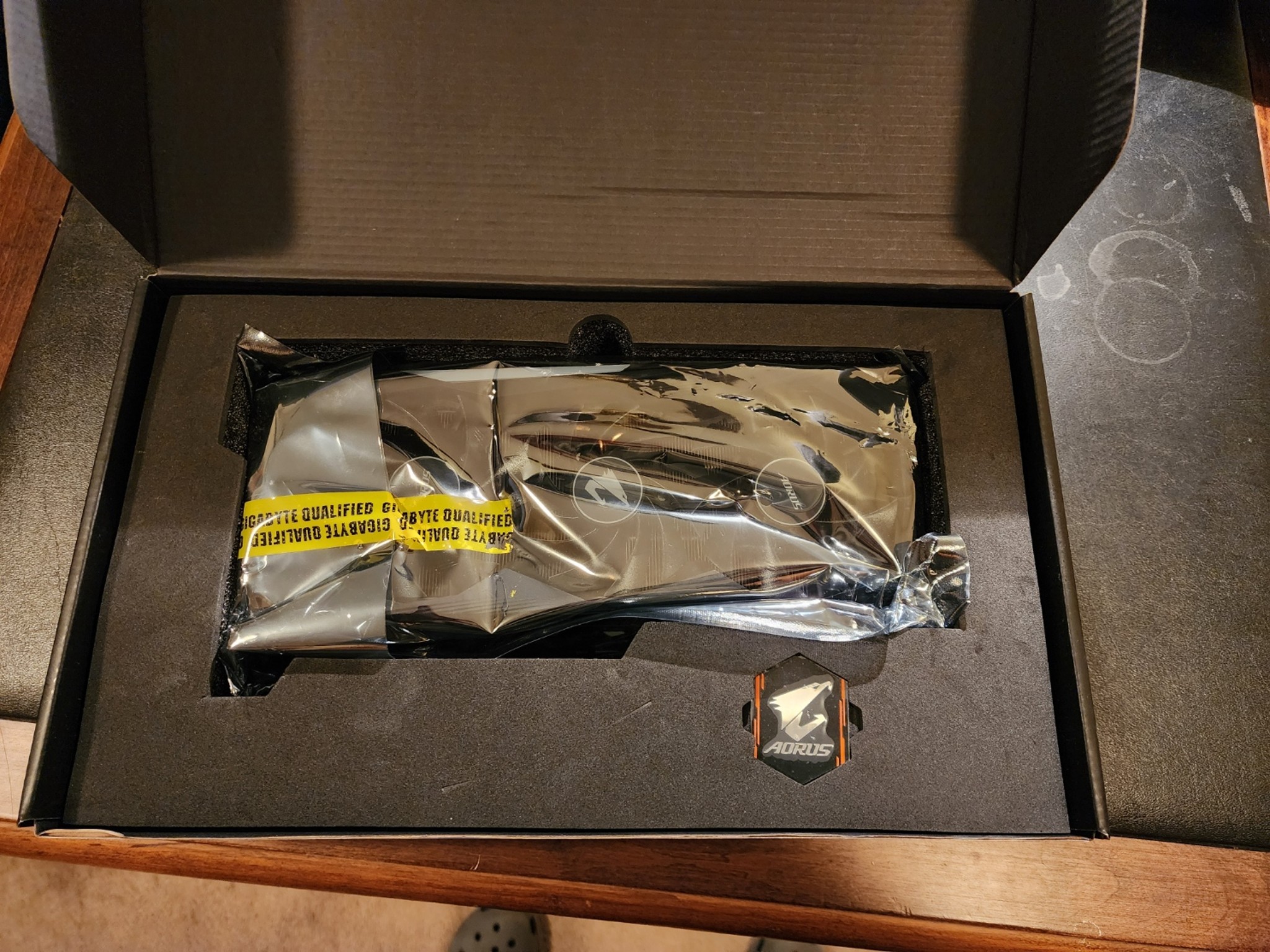 3070 Gigabyte Aorus Master w/LCD screen (extremely unique) please watch attached video