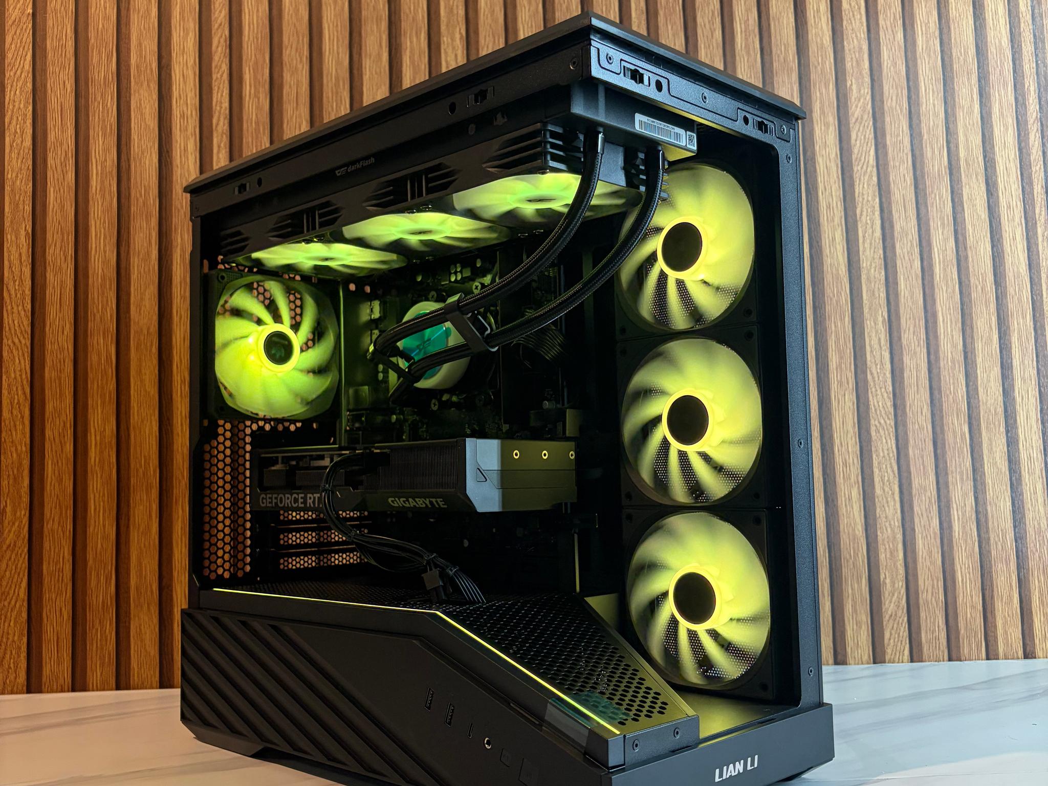 RTX 4070 | RYZEN 5 7600 | 16GB DDR5 | 1TB SSD | 360MM AIO