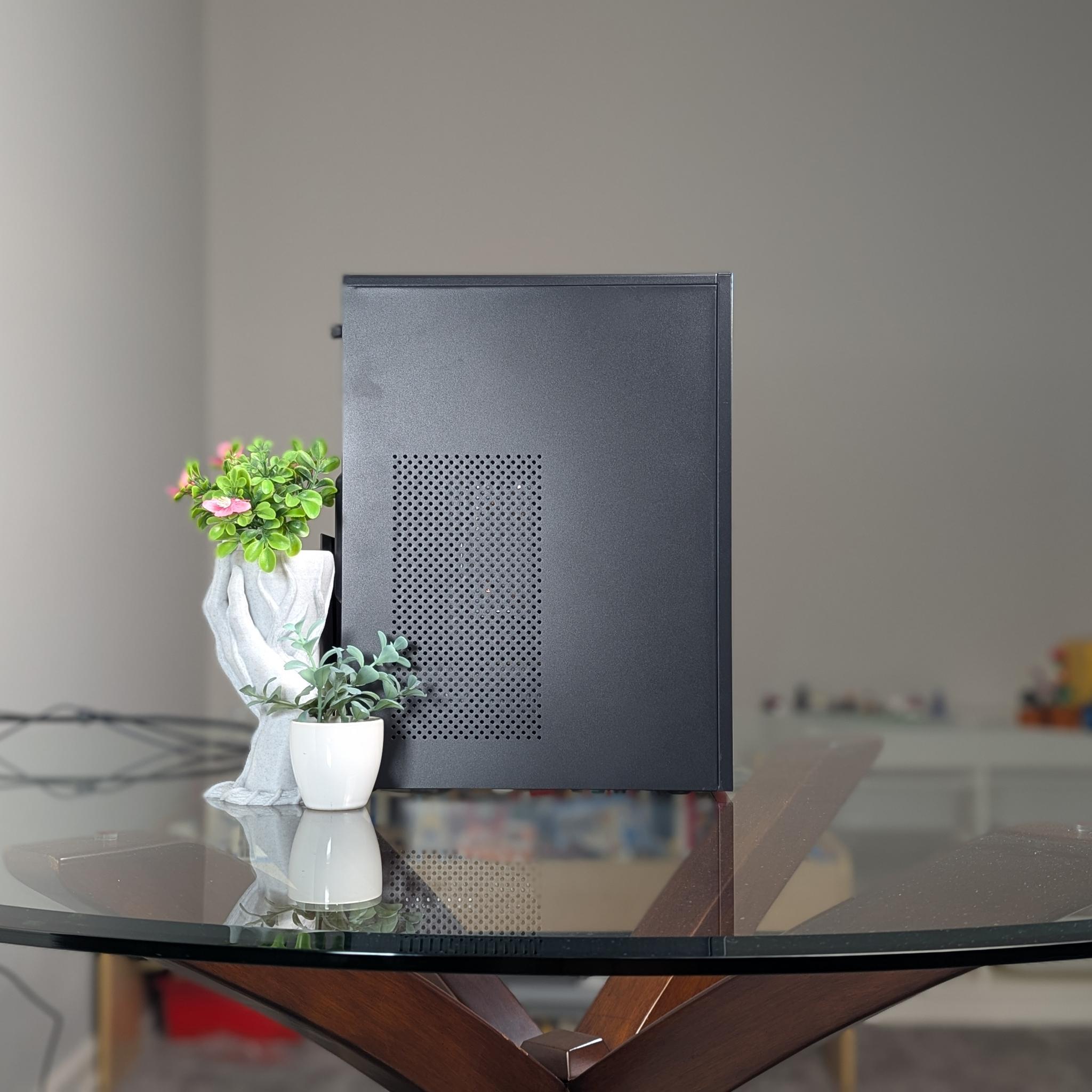 The "Black Box"  | Low-Key "Get Into PC Gaming" | Nvidia RTX 2060 GPU | Intel 6-core/12-thread CPU