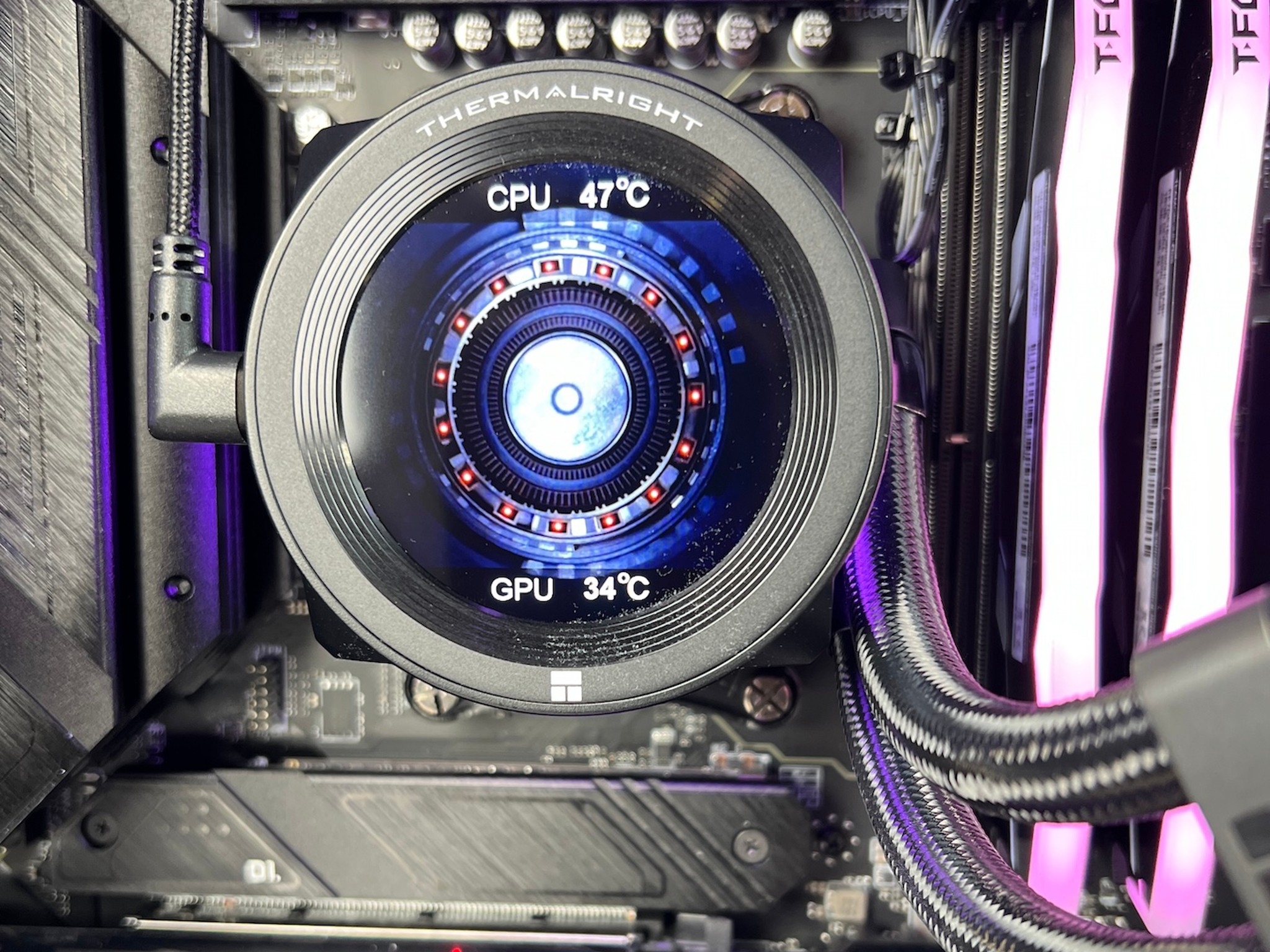 AMD Ryzen 7 7800X3D/RTX 5070 Ti 32GB DDR5 RAM 2TB M.2 Win 11 Pro