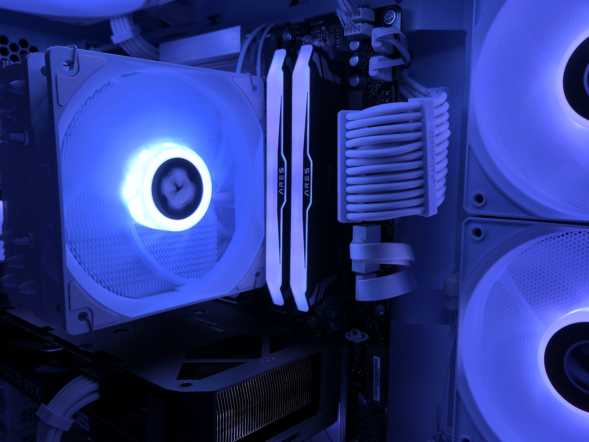 Gaming PC - 32GB DDR5 7200MHz CL34 - Ryzen 7600X - RTX 5060 OC - Windows 11 Pro