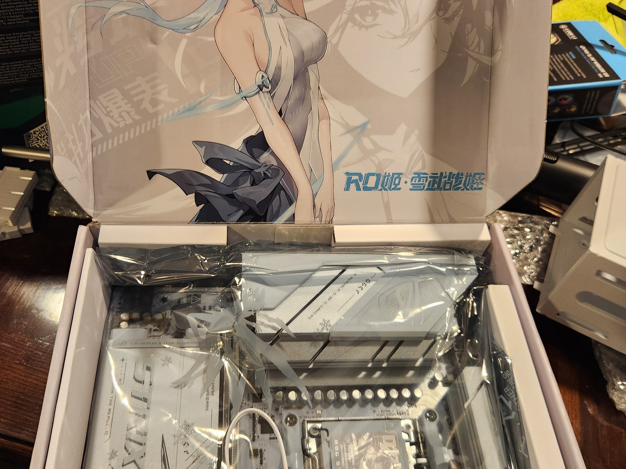 Asus ROG Strix B850-G Fubuki/Blowing Snow version. MATX AM5 Motherboard WiFi7