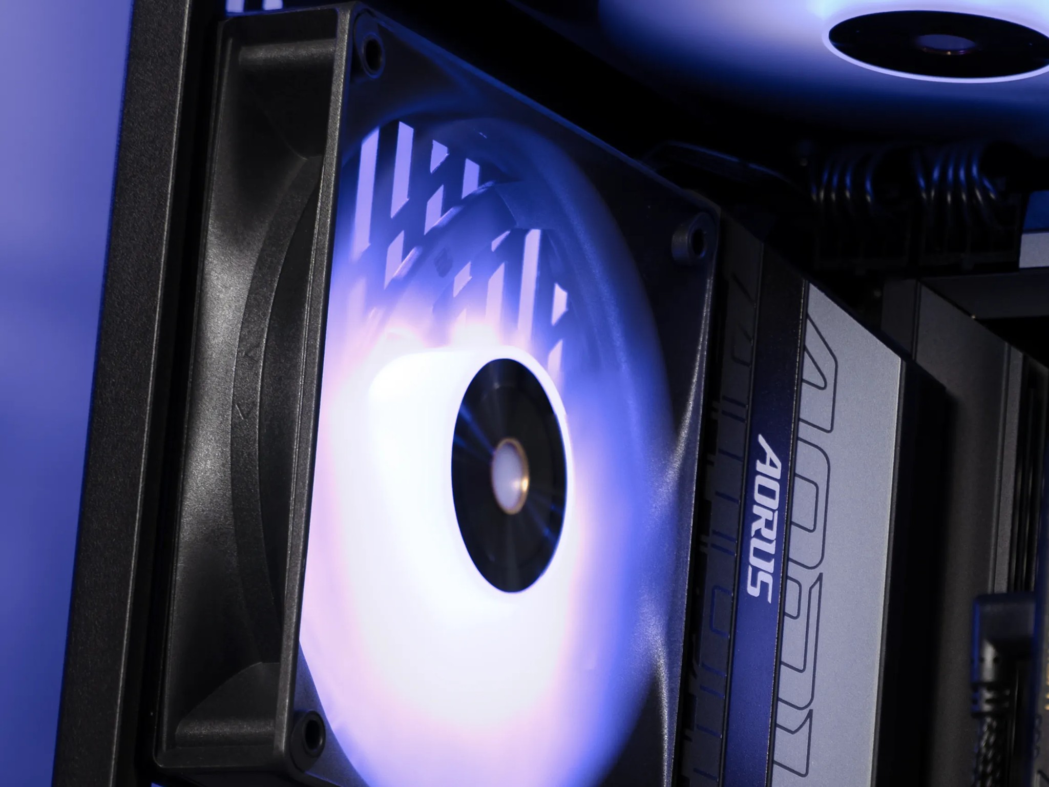 “Optimo” RTX 5080 Ryzen 7 9800X3D 32GB 2TB Windows 11 Workstation Gaming PC