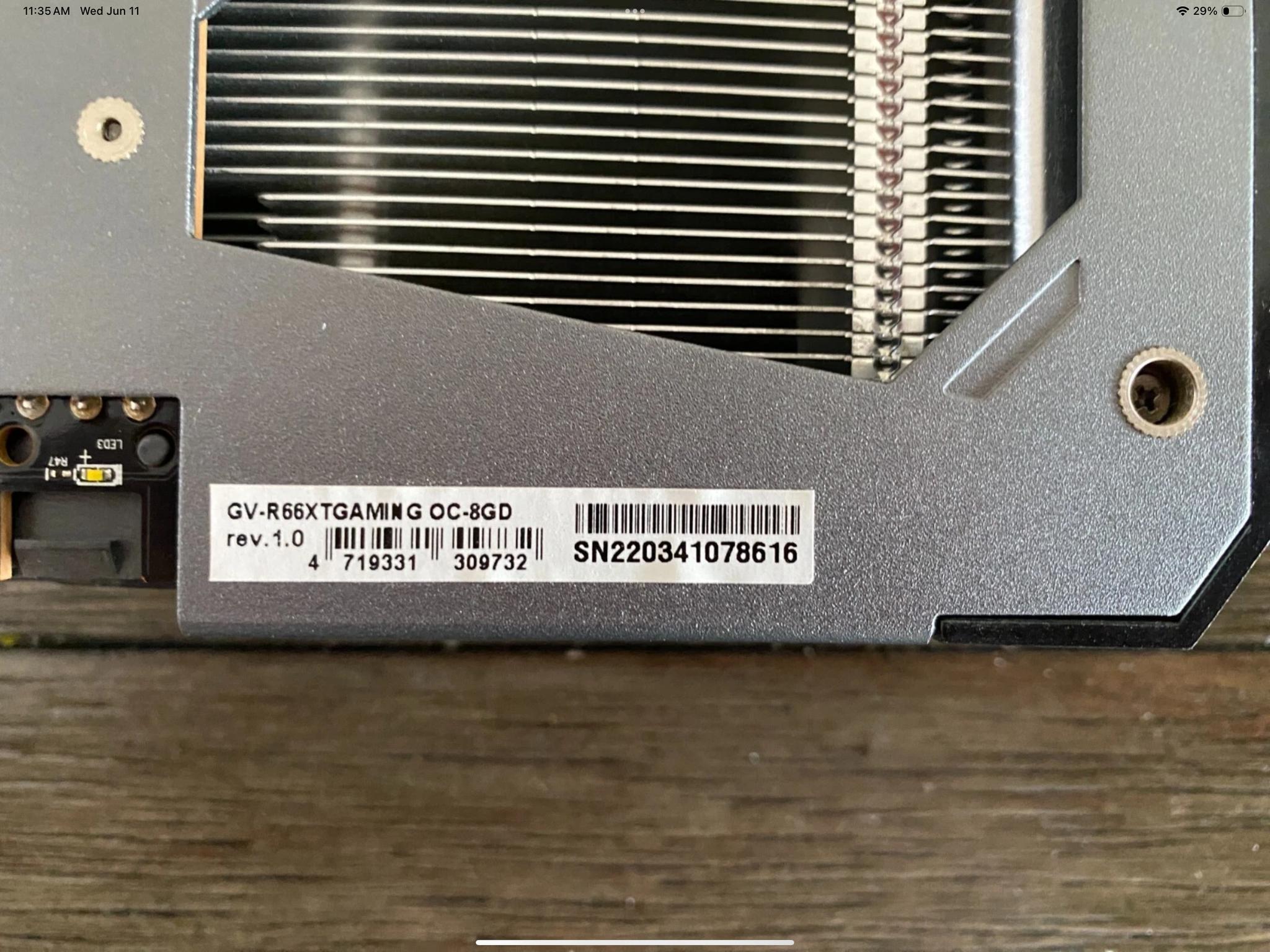 Gigabyte Radeon RX 6600 XT OC 8GB GPU