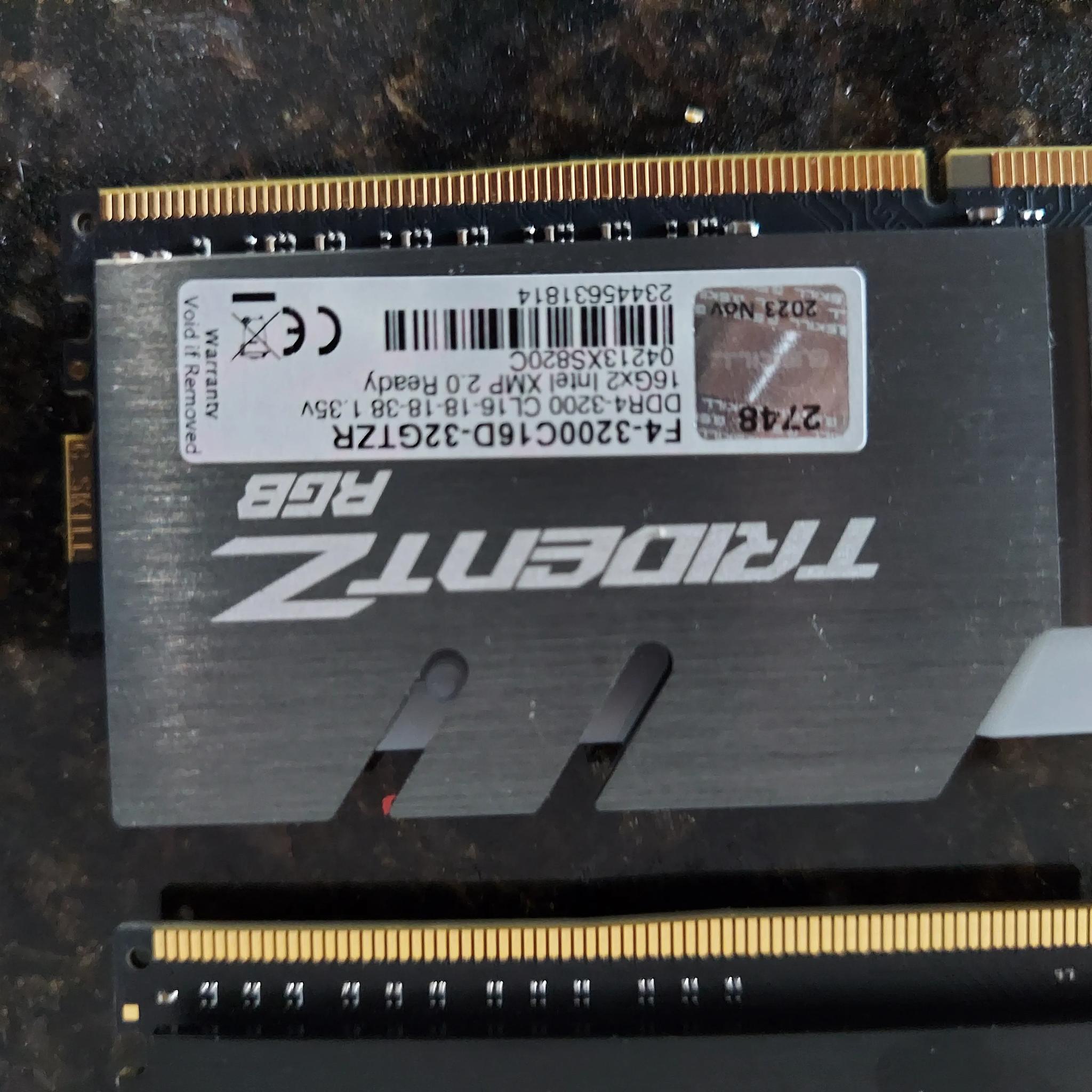 *open box* gskill trident RGB 32gb 16x2 3200mhz ddr4