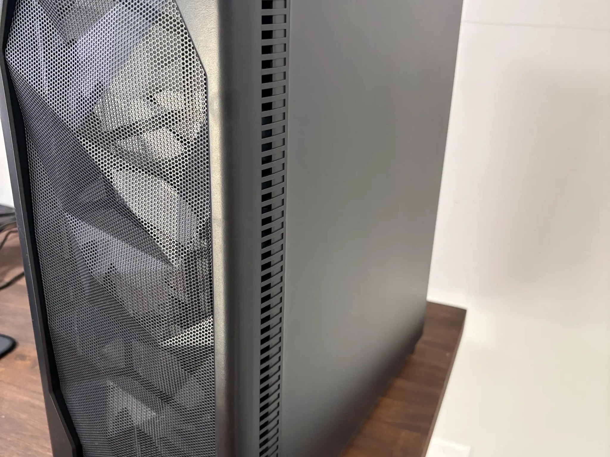 Custom Gaming PC - Budget Build with Excellent Performance! (Ryzen 5 2600X/RTX 2060