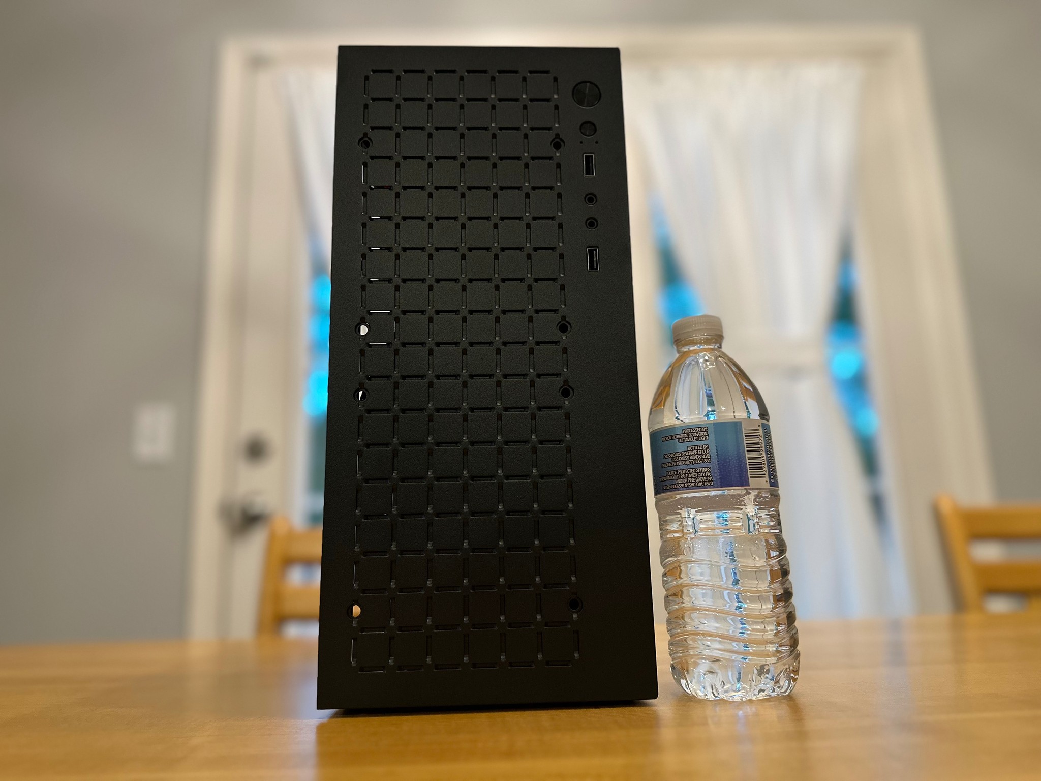⚫️| AMD RX 5700 8gb, 16gb Ram, 1tb SSD, 10 Core 3.4ghz Intel Processor, WiFi Compact Gaming PC