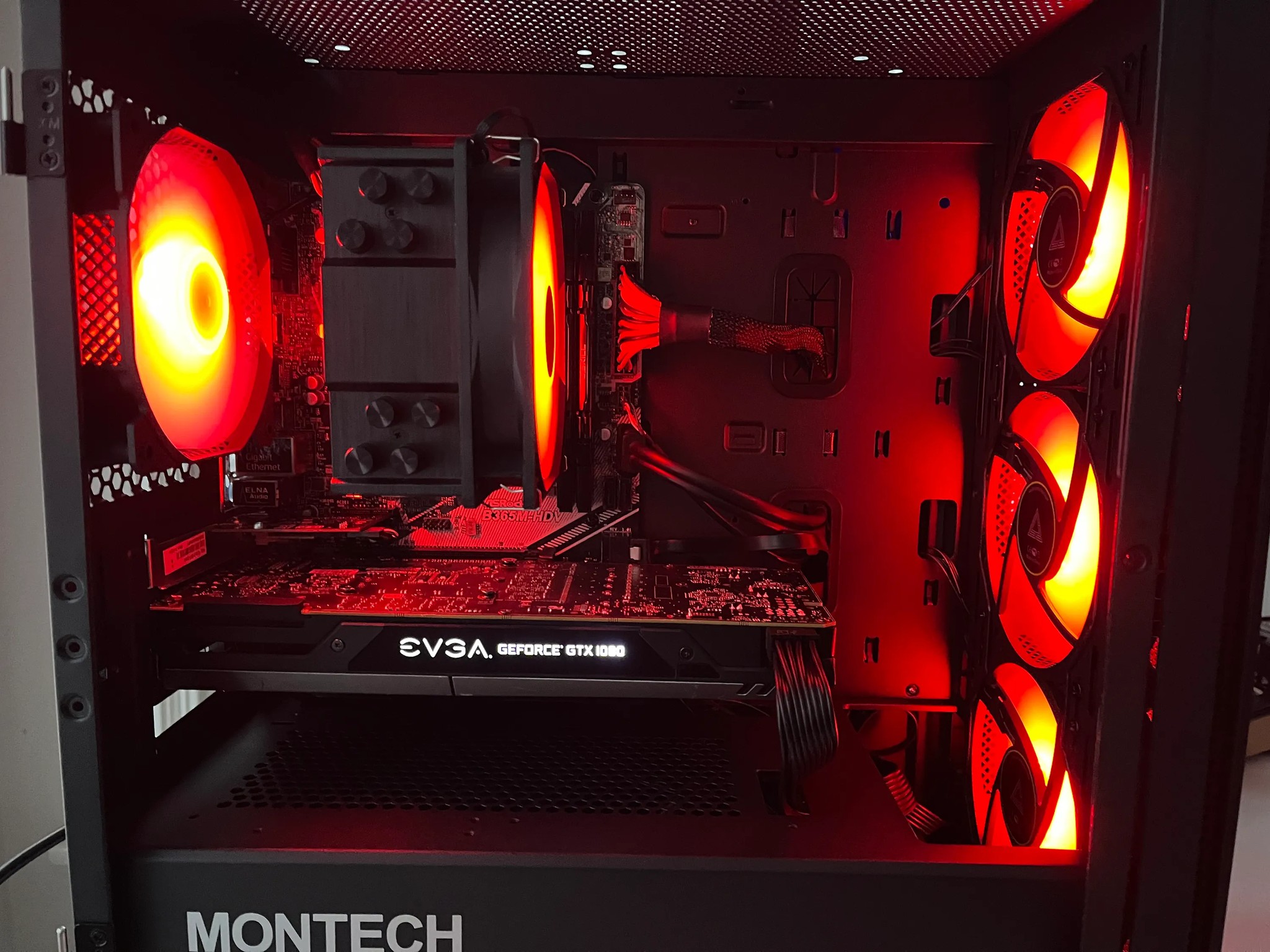 GTX 1080/ Intel I5 | WIFI | 16gb RAM | RGB | SSD + 1TB HDD