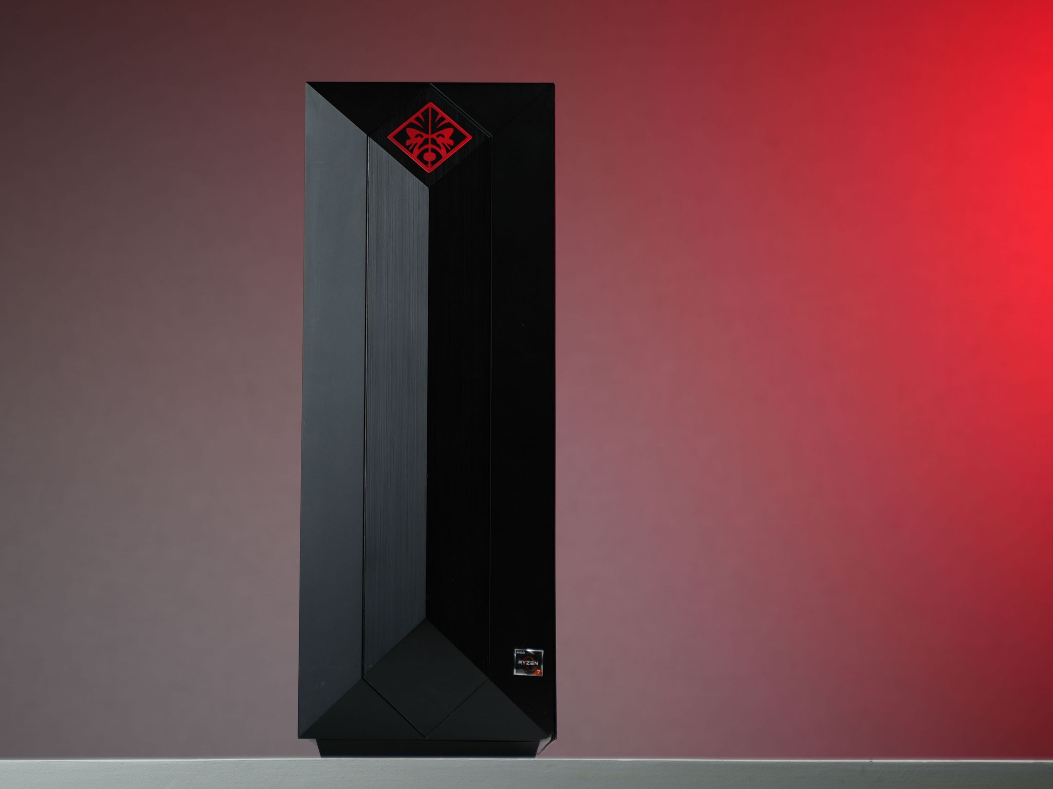 \ LF-00 / RTX 2060 Super Ryzen 7 3700X 16GB 1.3TB Windows 11 Gaming PC Powerhouse