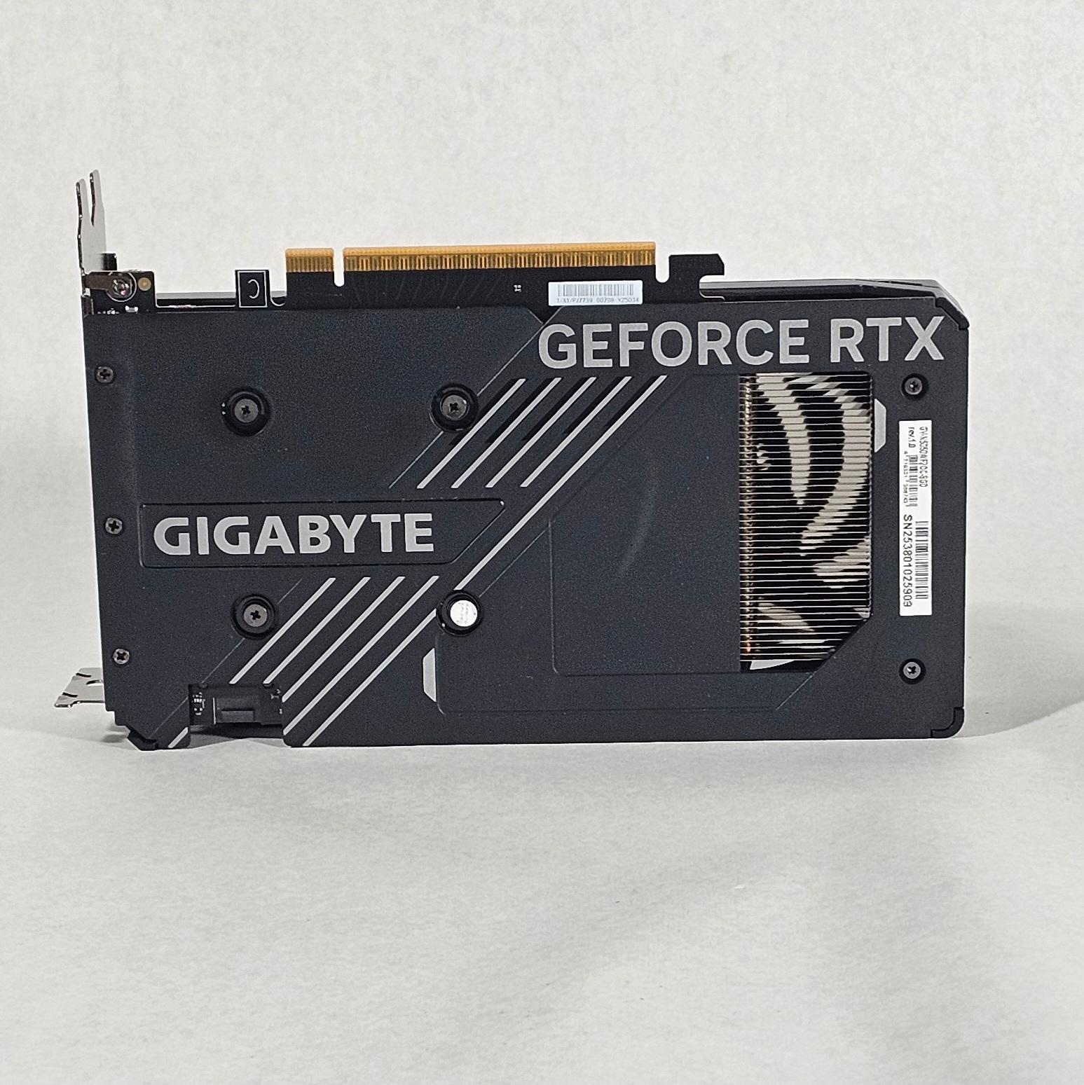 RTX 5050 Gigabyte 8GB