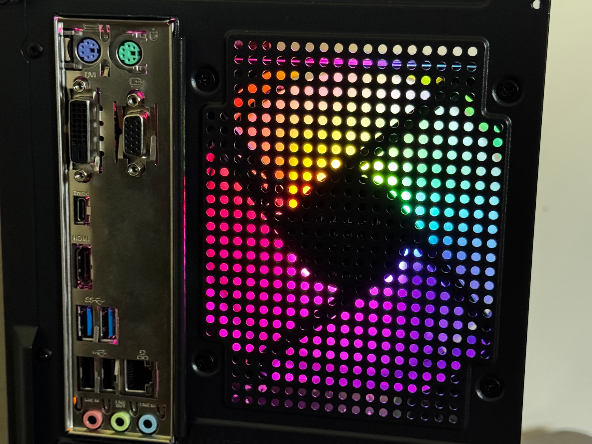 RTX 2060 6GB | i7-7700 | 16GB DDR4 | 512GB NVMe SSD | Gaming PC