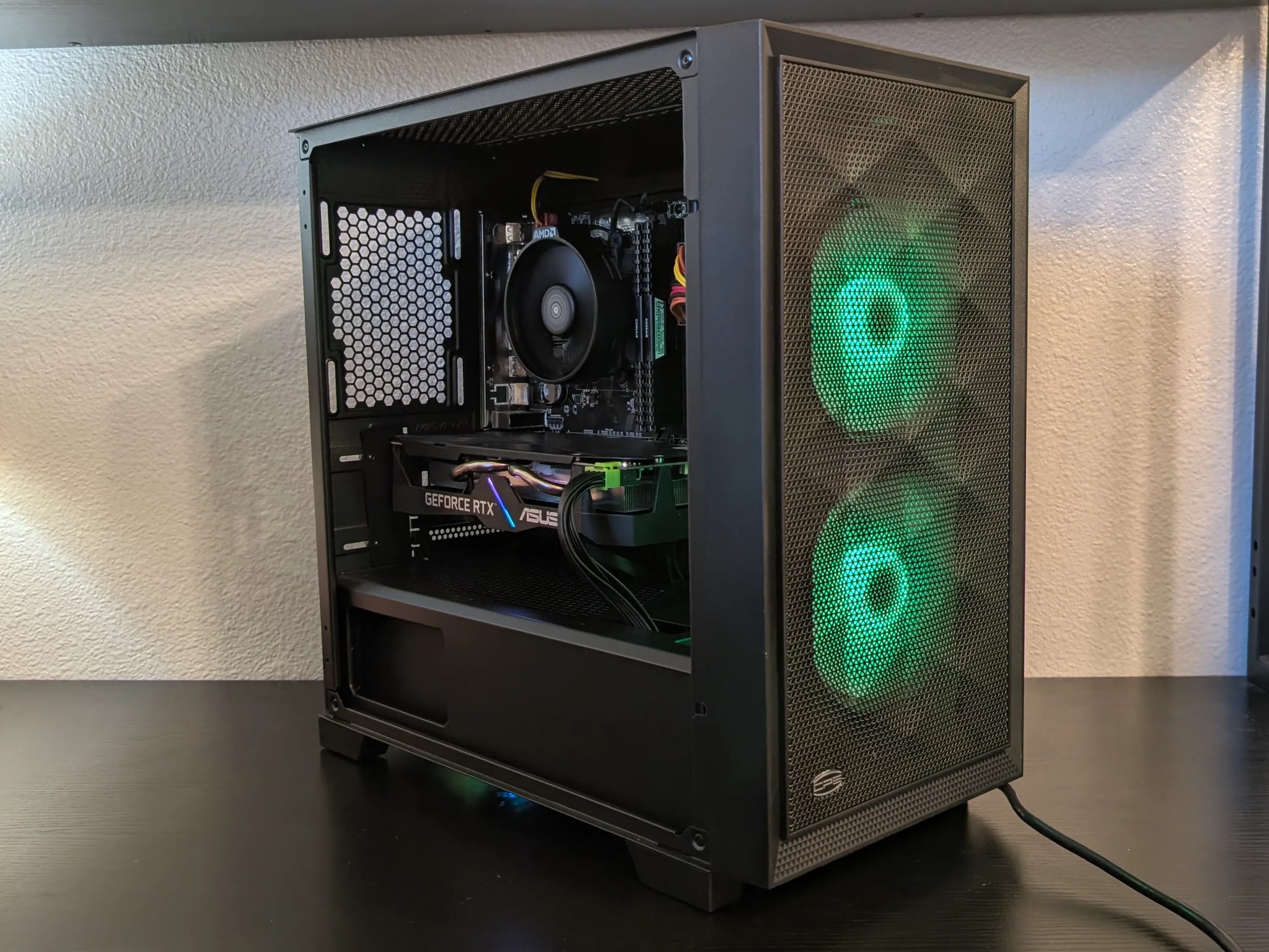 Ryzen 5 4500 | RTX 2060 | 16GB DDR4 | 512GB SSD | Wi-Fi | Win 11 | 1080p Gaming