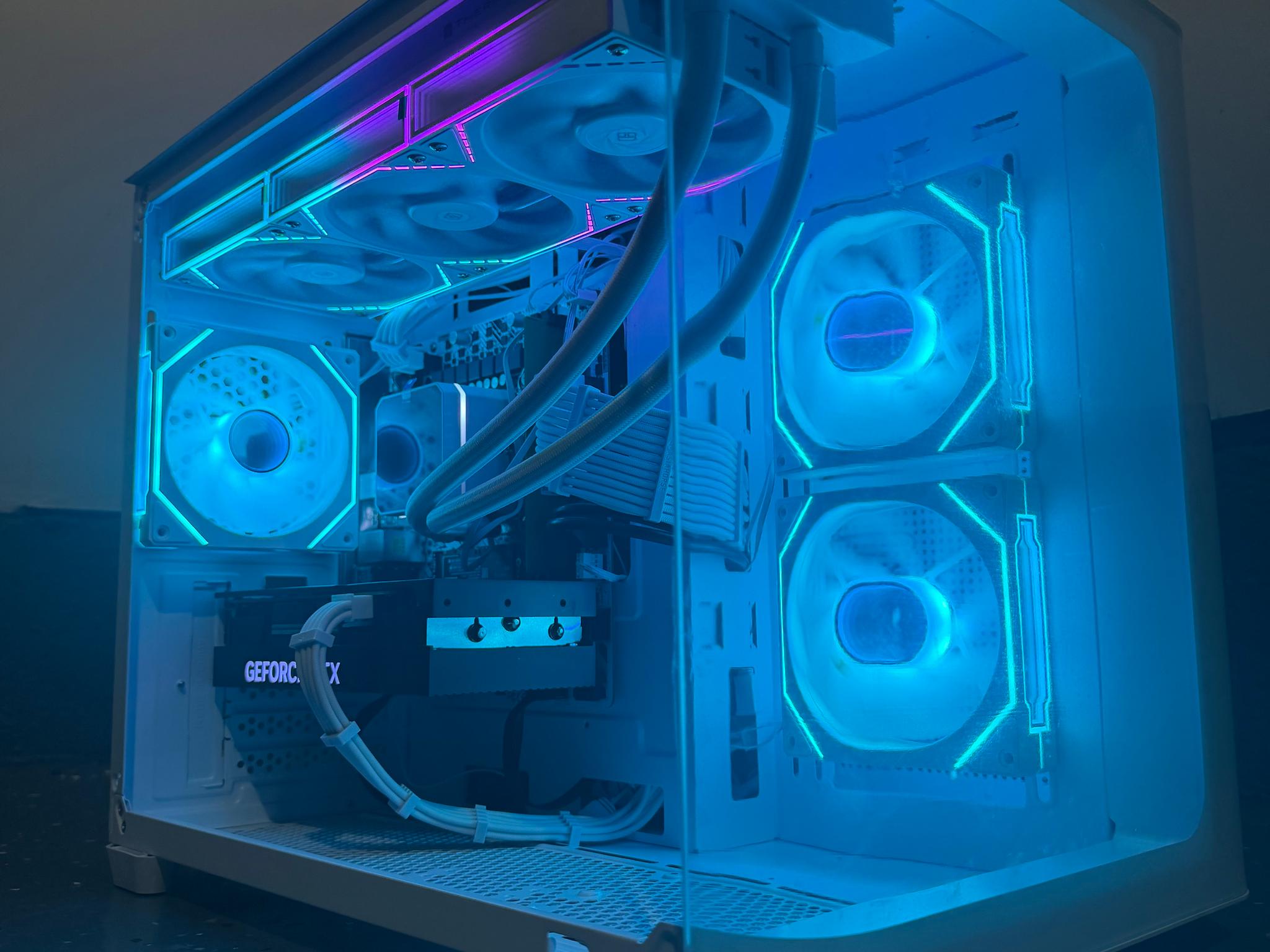 🌕"Lunar Veil"⚪️ | 1440p Gaming | RTX 4070 | i7 12700KF | 16GB DDR5 | 2TB SSD+2GB DRAM | Free Ship