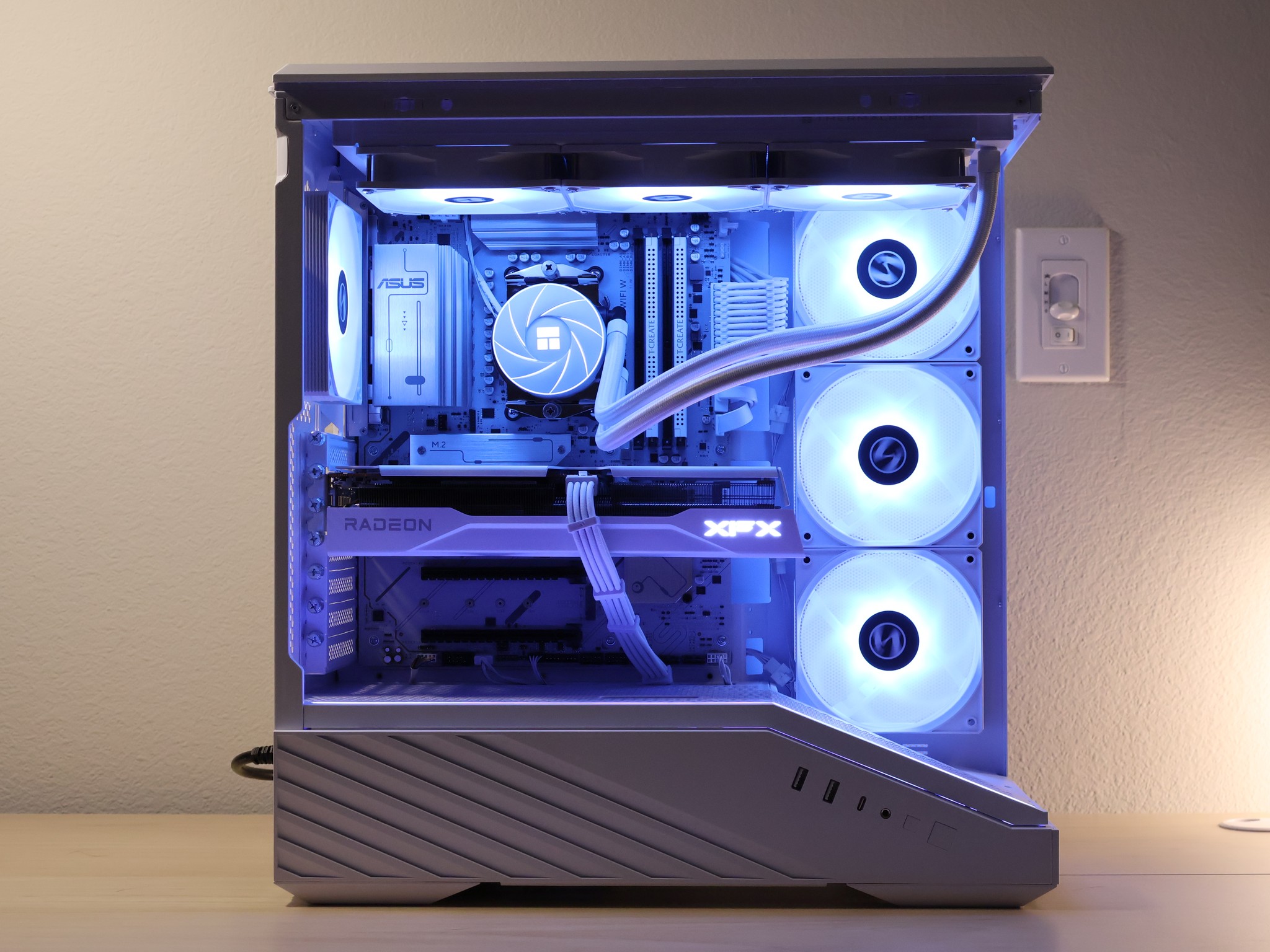 White AM5 Gaming PC | 9060XT | 7600x | 16GB DDR5 | 1TB SSD