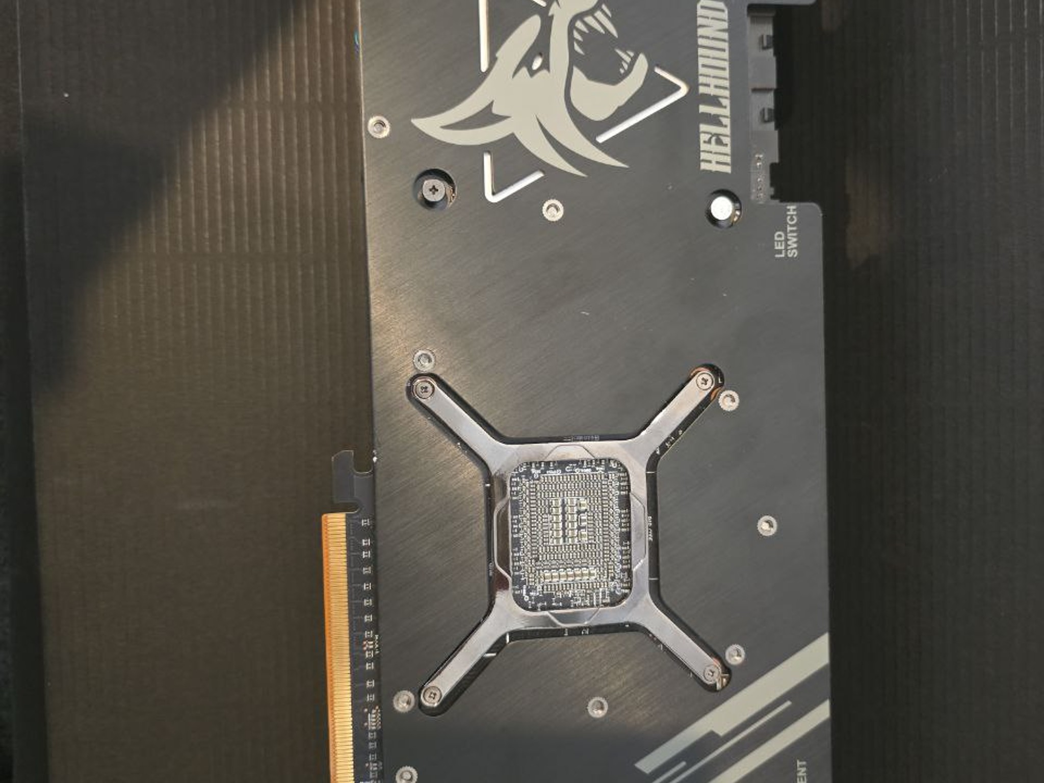 PowerColor Hellhound AMD Radeon RX 7900 XTX Graphics Card