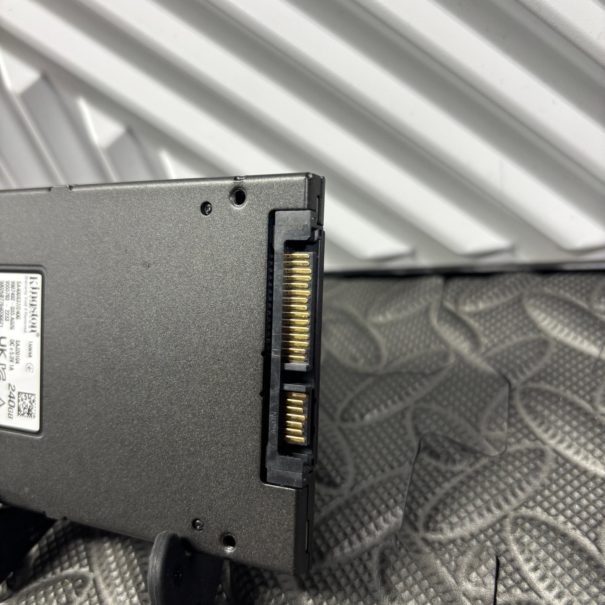 Kingston 240GB SATA SSD | 2.5" SSD | CrystalDiskInfo GOOD | Tested