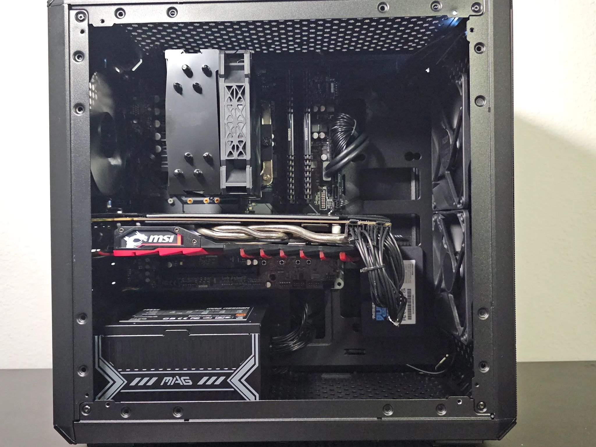 1080p Dragon // i5 9400f // GTX 1070 // 16GB DDR4 // 960GB SSD // Wi-Fi + BT