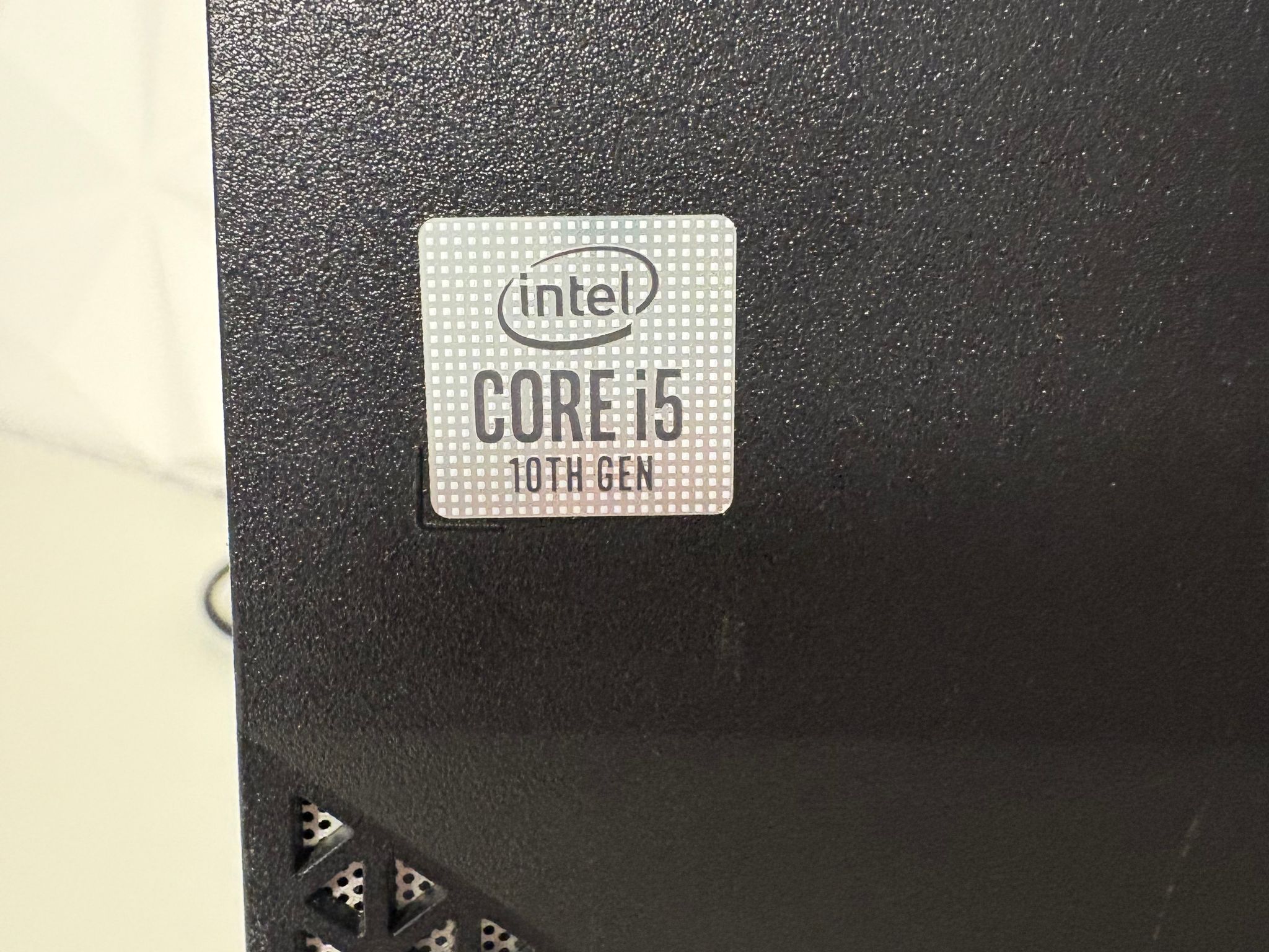 Dell Vostro Budget PC - Intel Core i5 10505, 16GB DDR4, 256GB SSD