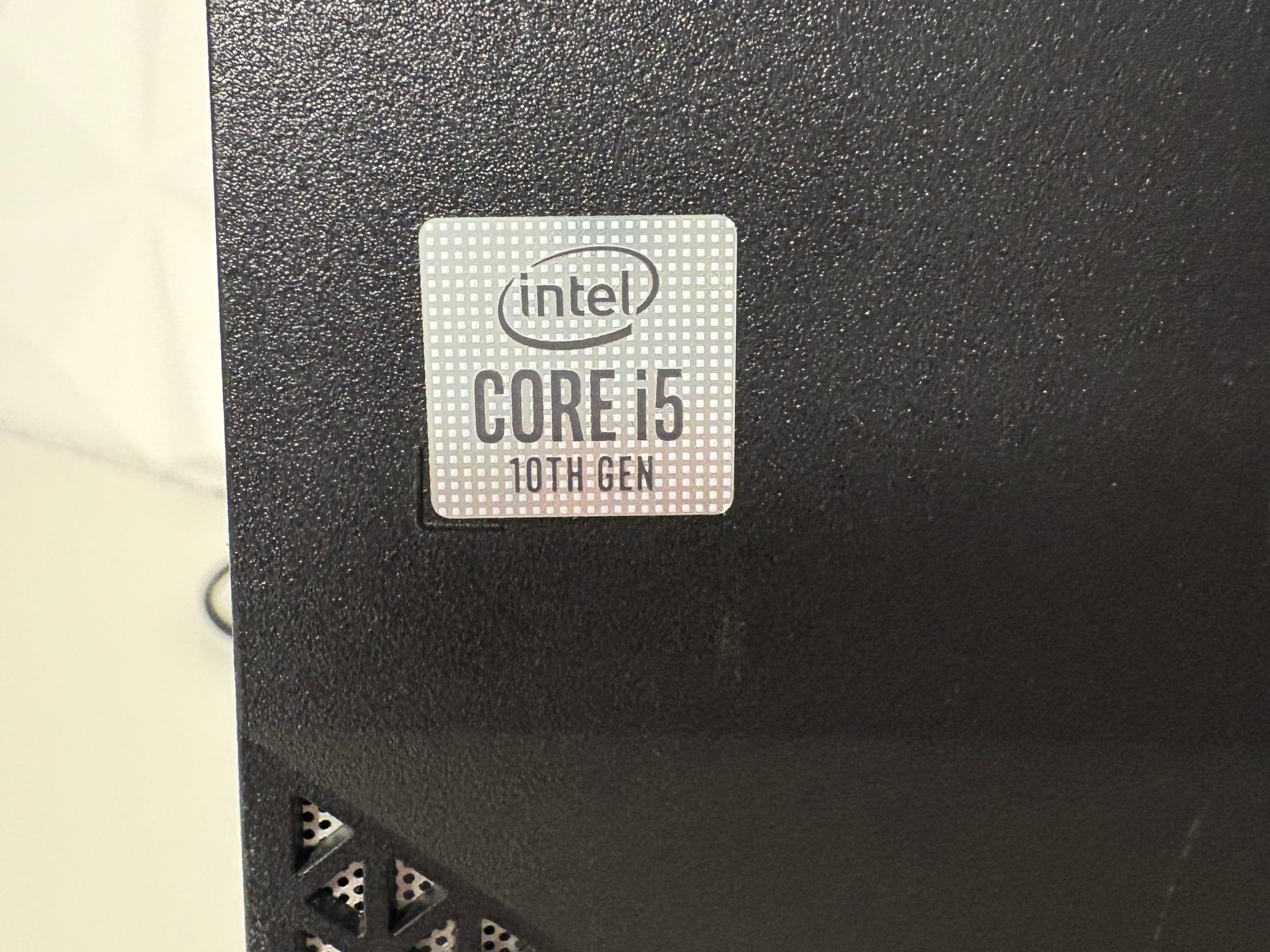Dell Vostro Budget PC - Intel Core i5 10505, 16GB DDR4, 256GB SSD