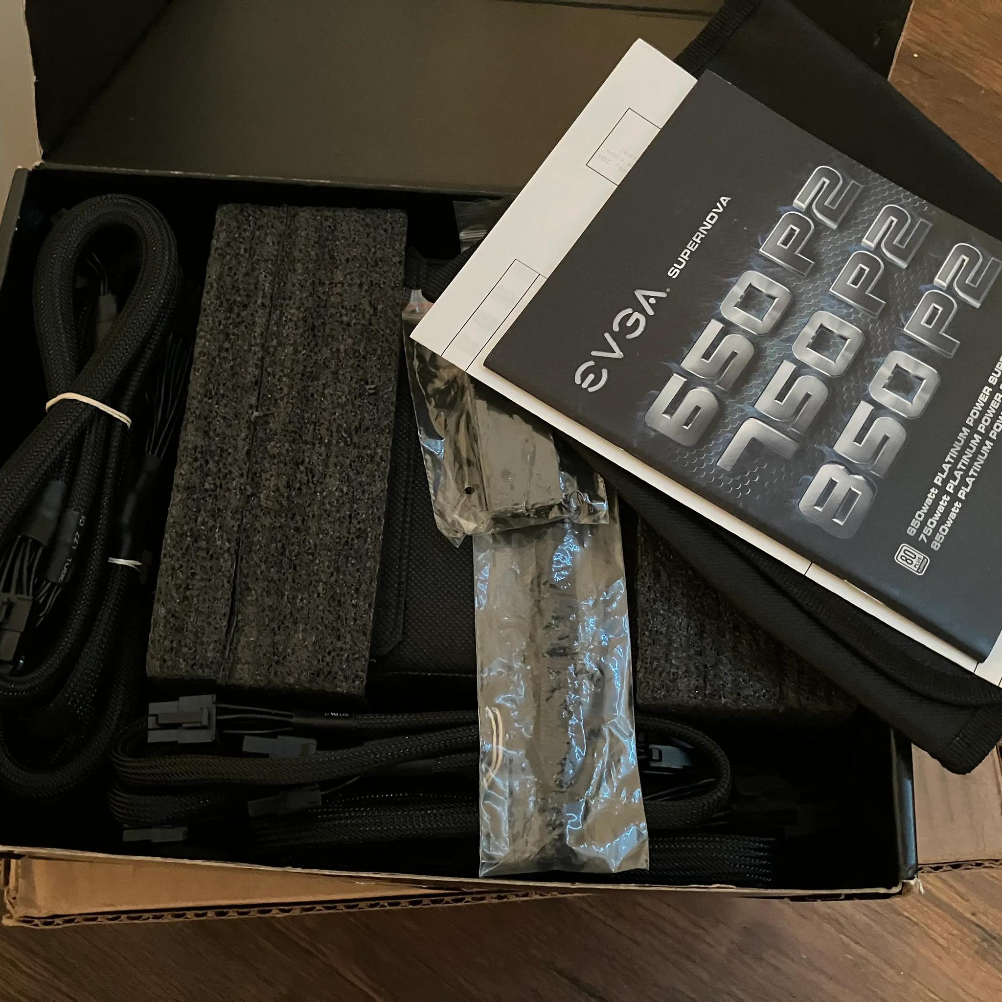 EVGA 750 P2 80 Plus Platinum 750W Fully Modular Power Supply