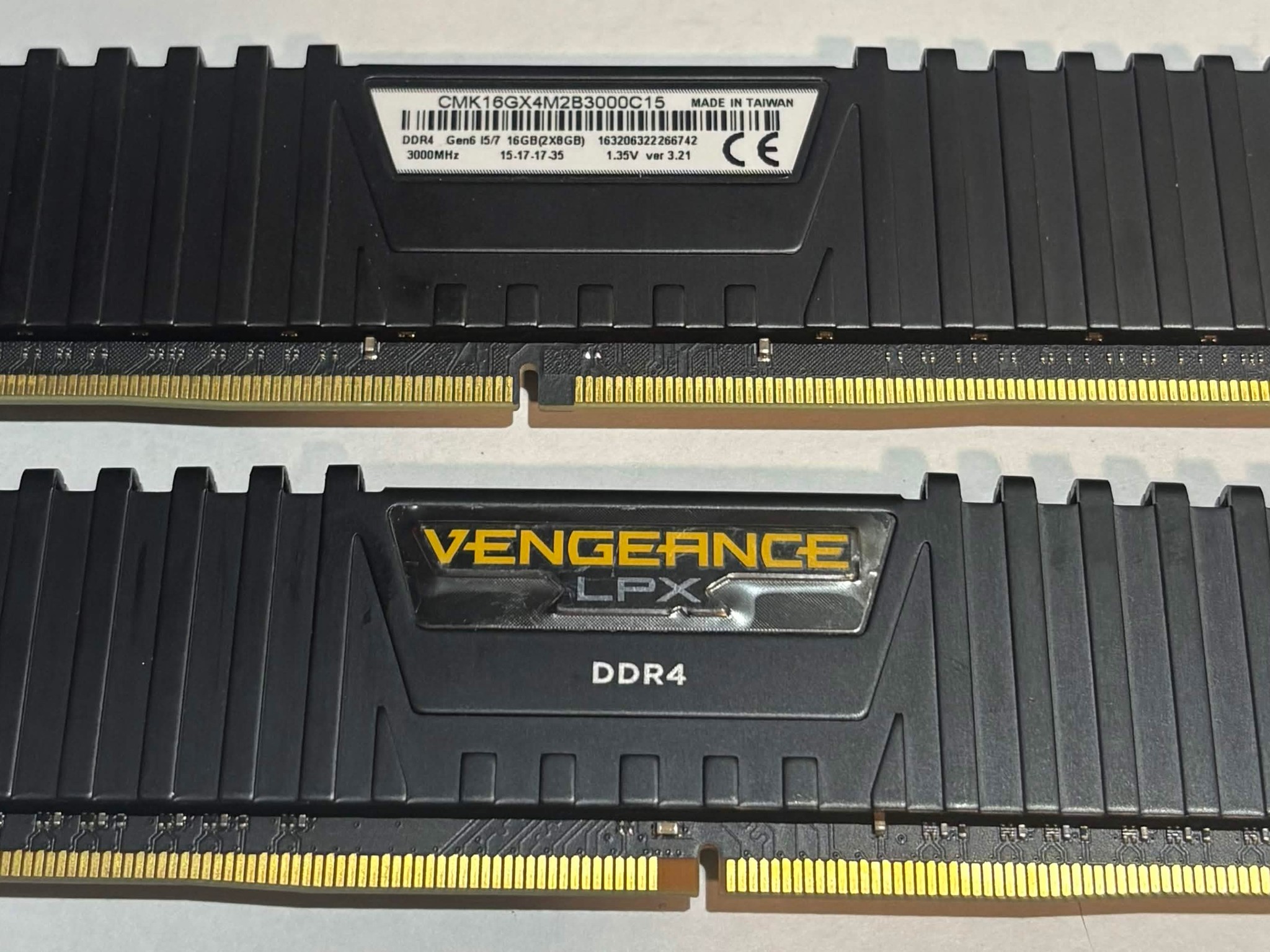 Corsair Vengeance LPX 16GB (2x8GB) DDR4 3000MHz CL15 Memory Kit | Tested Working