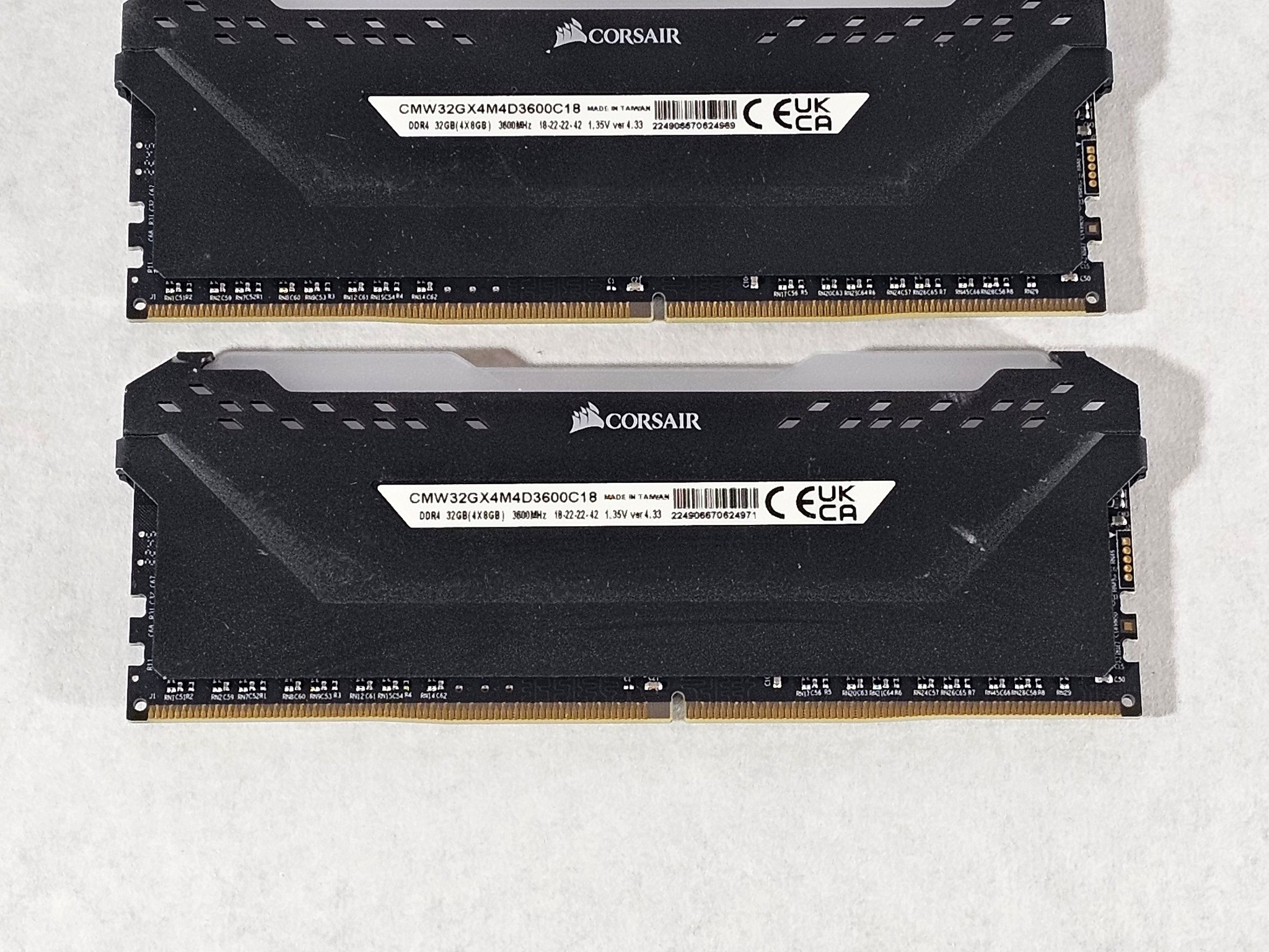 16GB DDR4 (2x8GB) 531 CL18 3600MT/s Corsair Vengeance RGB Pro SL