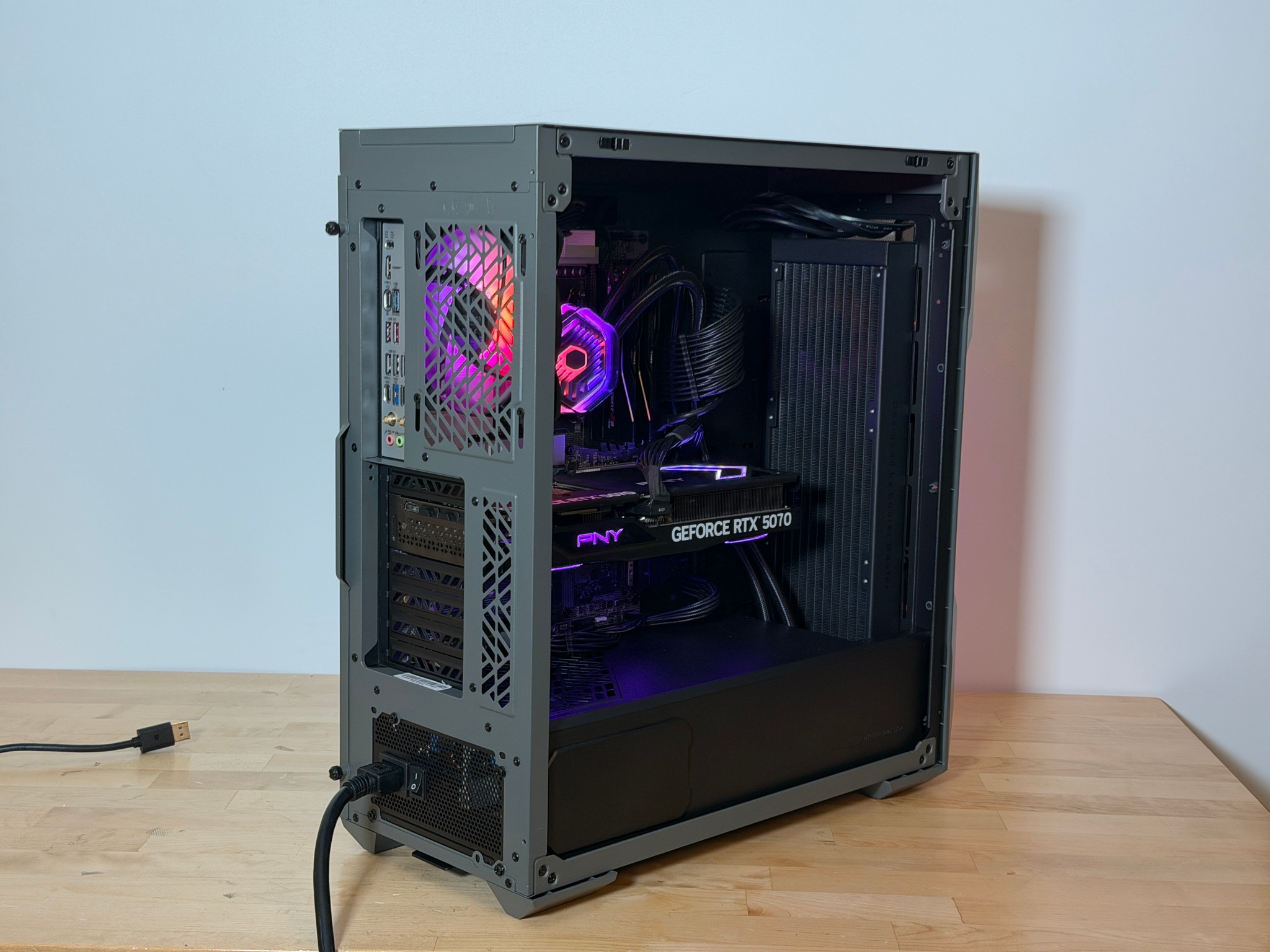 RTX 5070 Ryzen 7 7800x3d Gaming PC